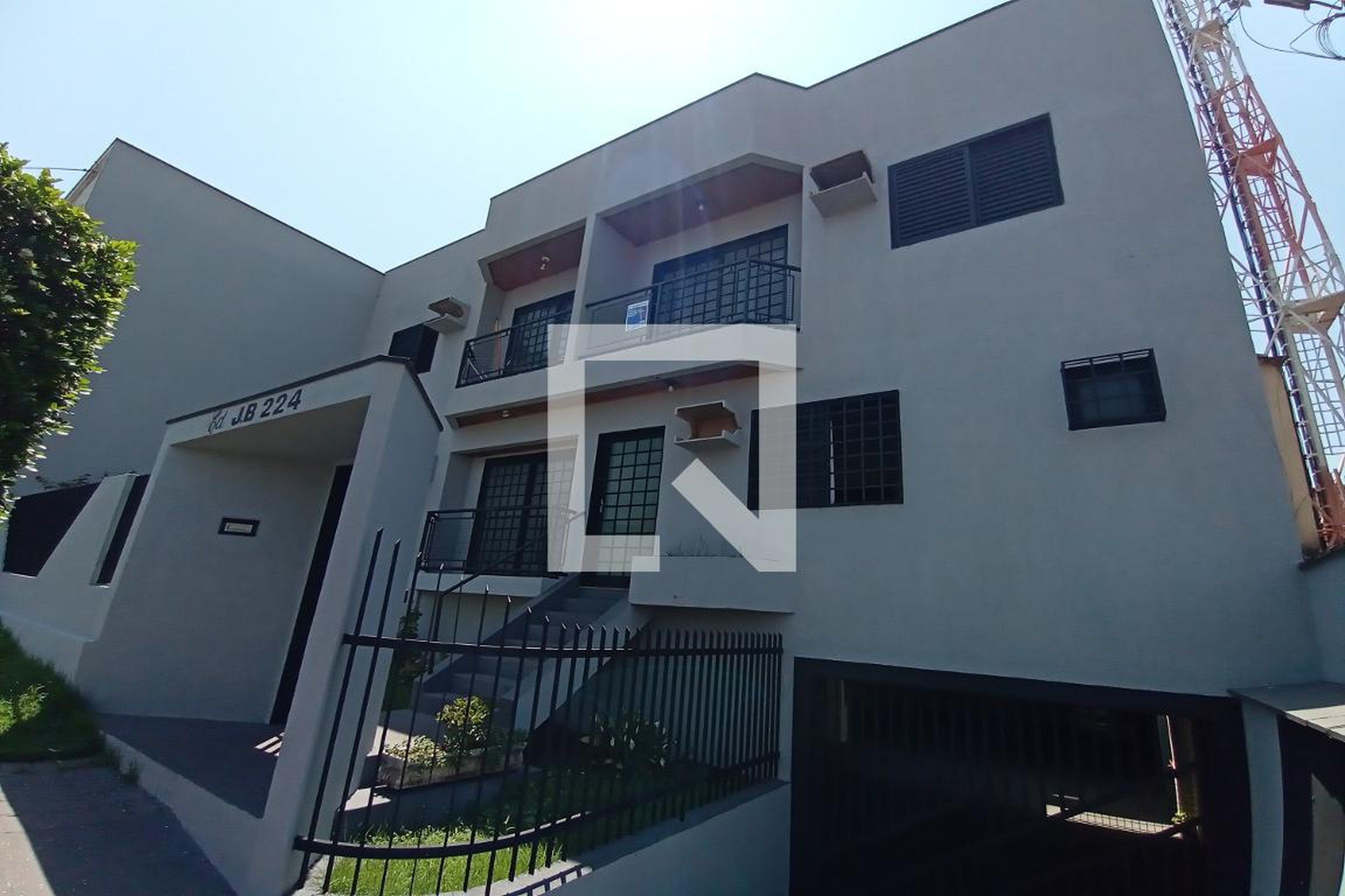 Fachada Condomínio em Rua José da Silva, 224