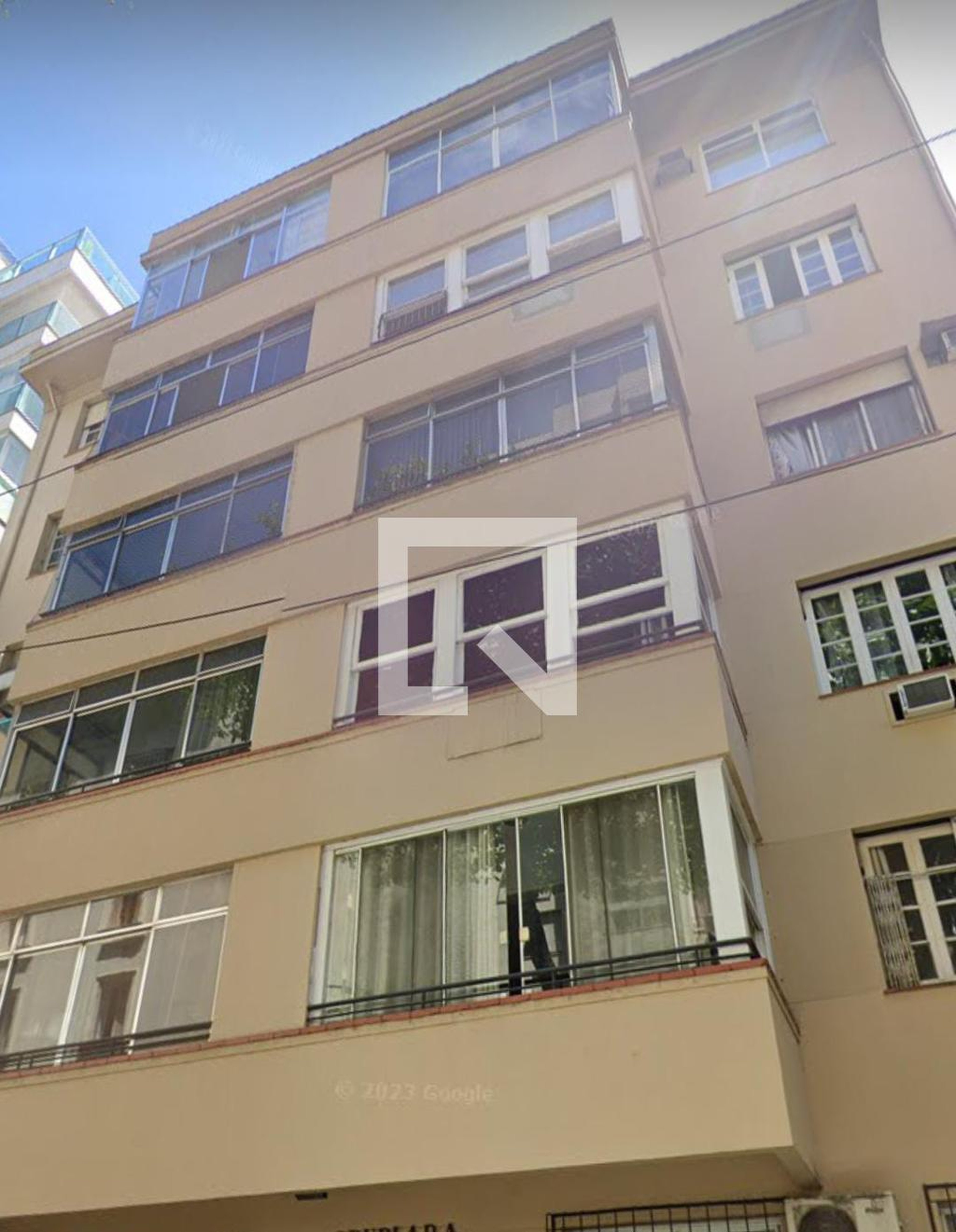 Fachada do Prédio Condomínio em Rua Marquês de Abrantes, 218