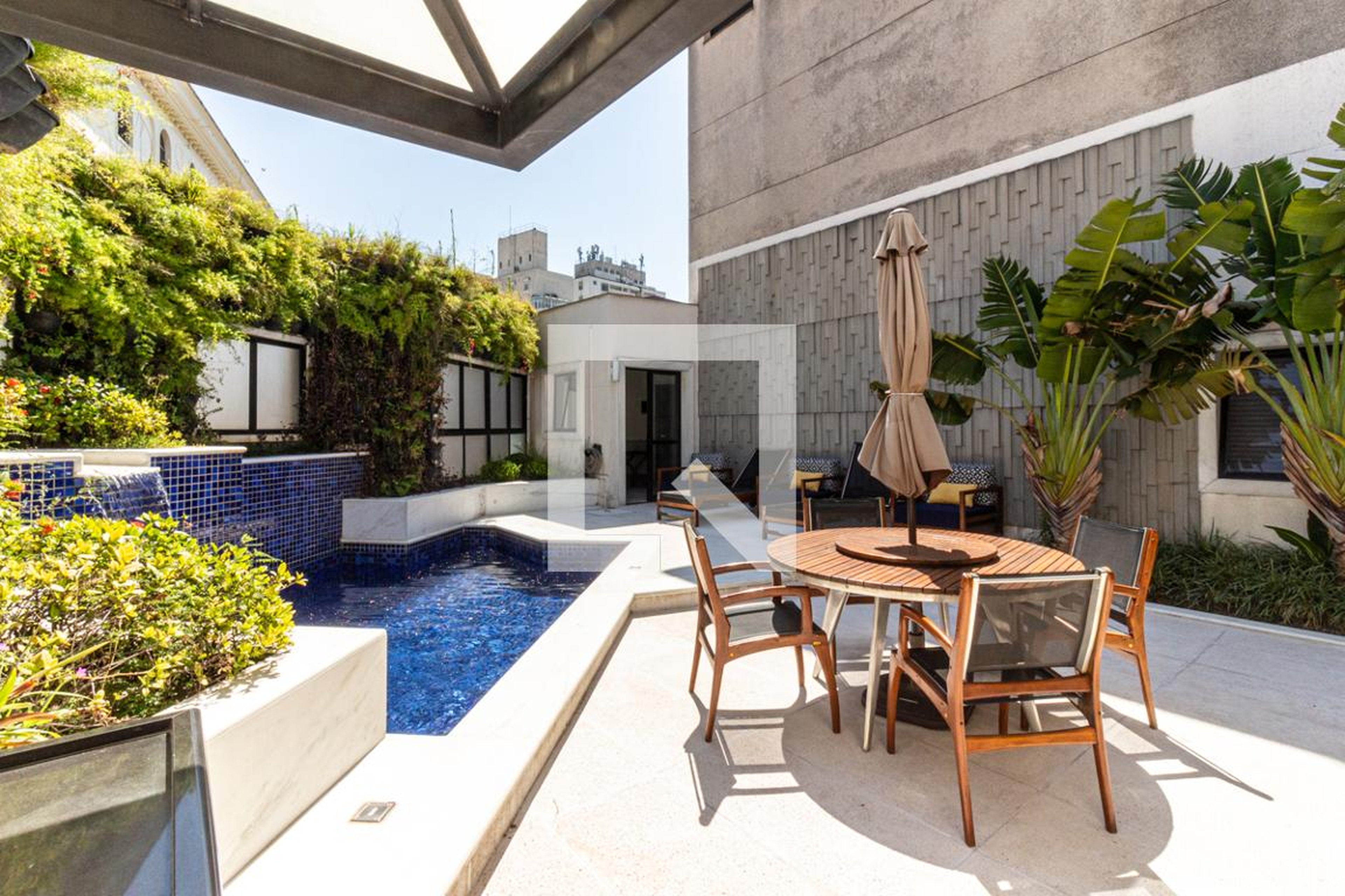 Piscina - Edifício Torremolinos