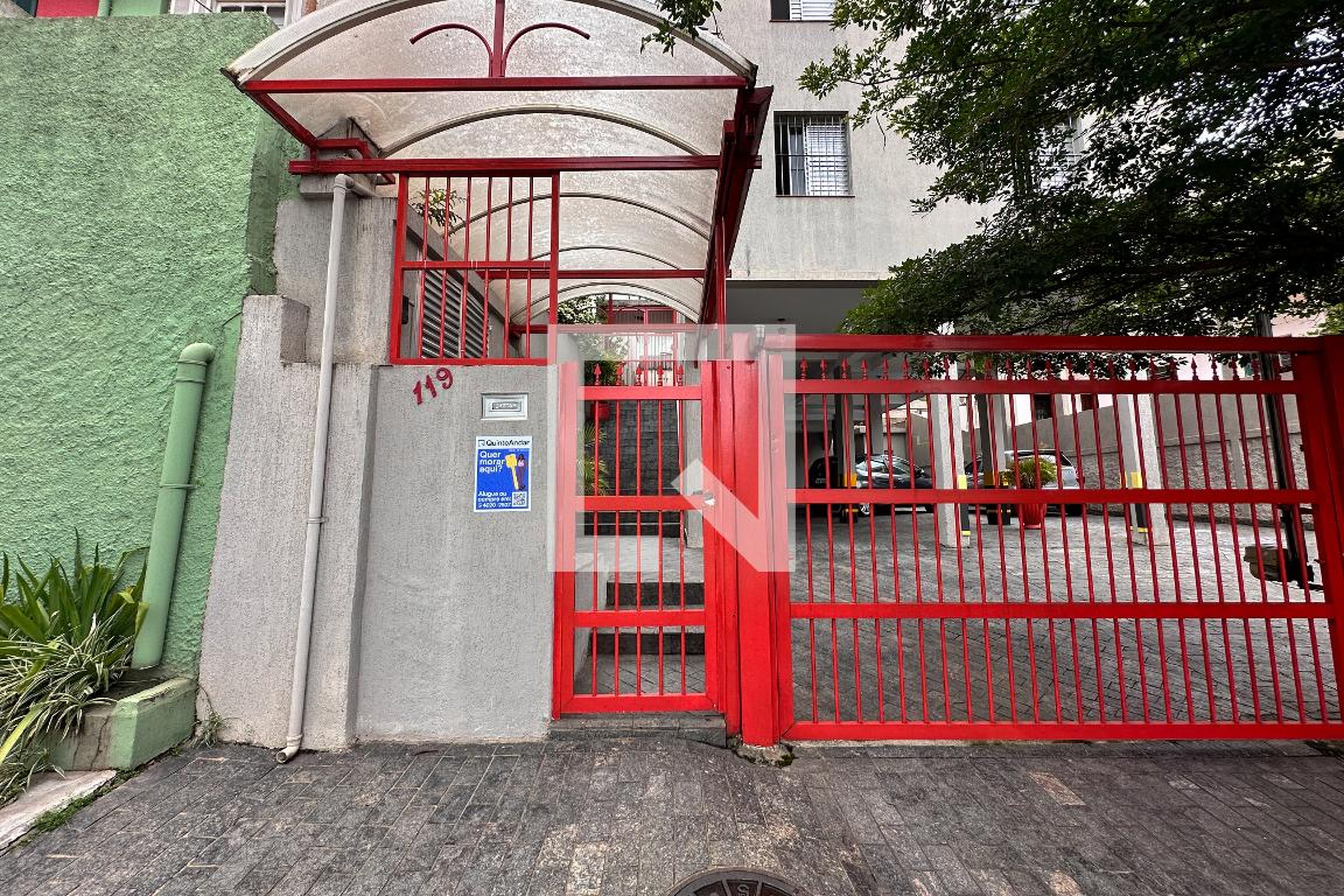 Fachada Condomínio em Rua Bergamota, 119