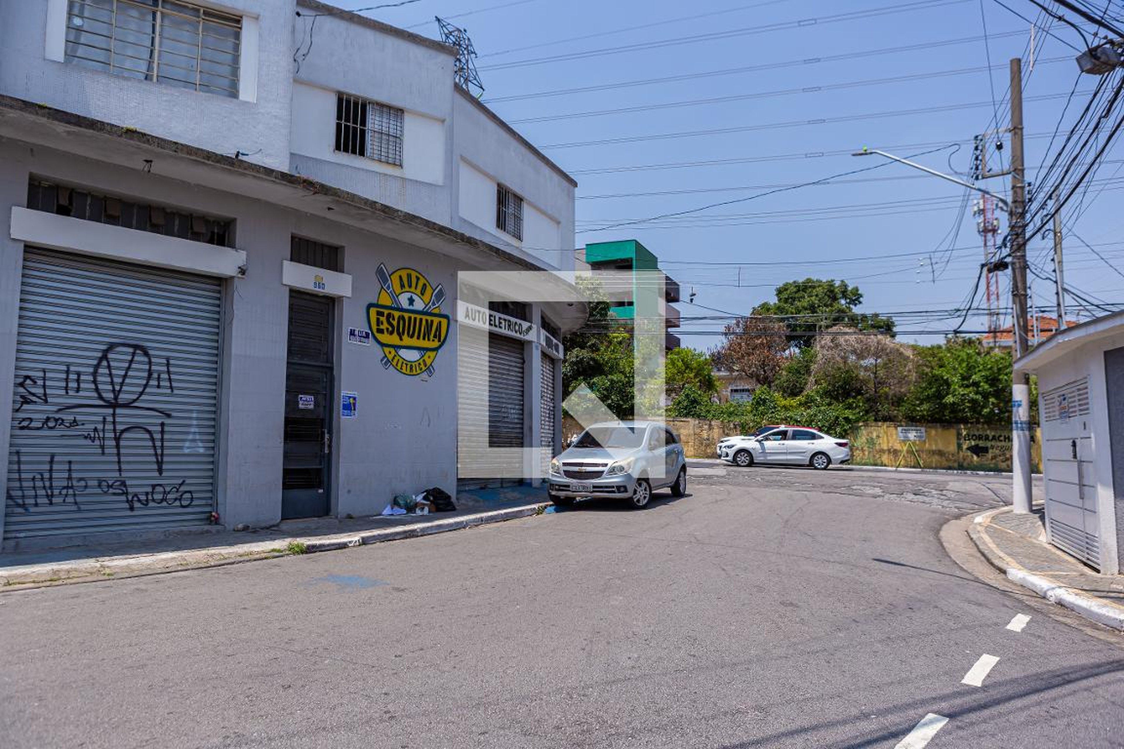 Fachada Condomínio em Rua Nova Serrana, 279