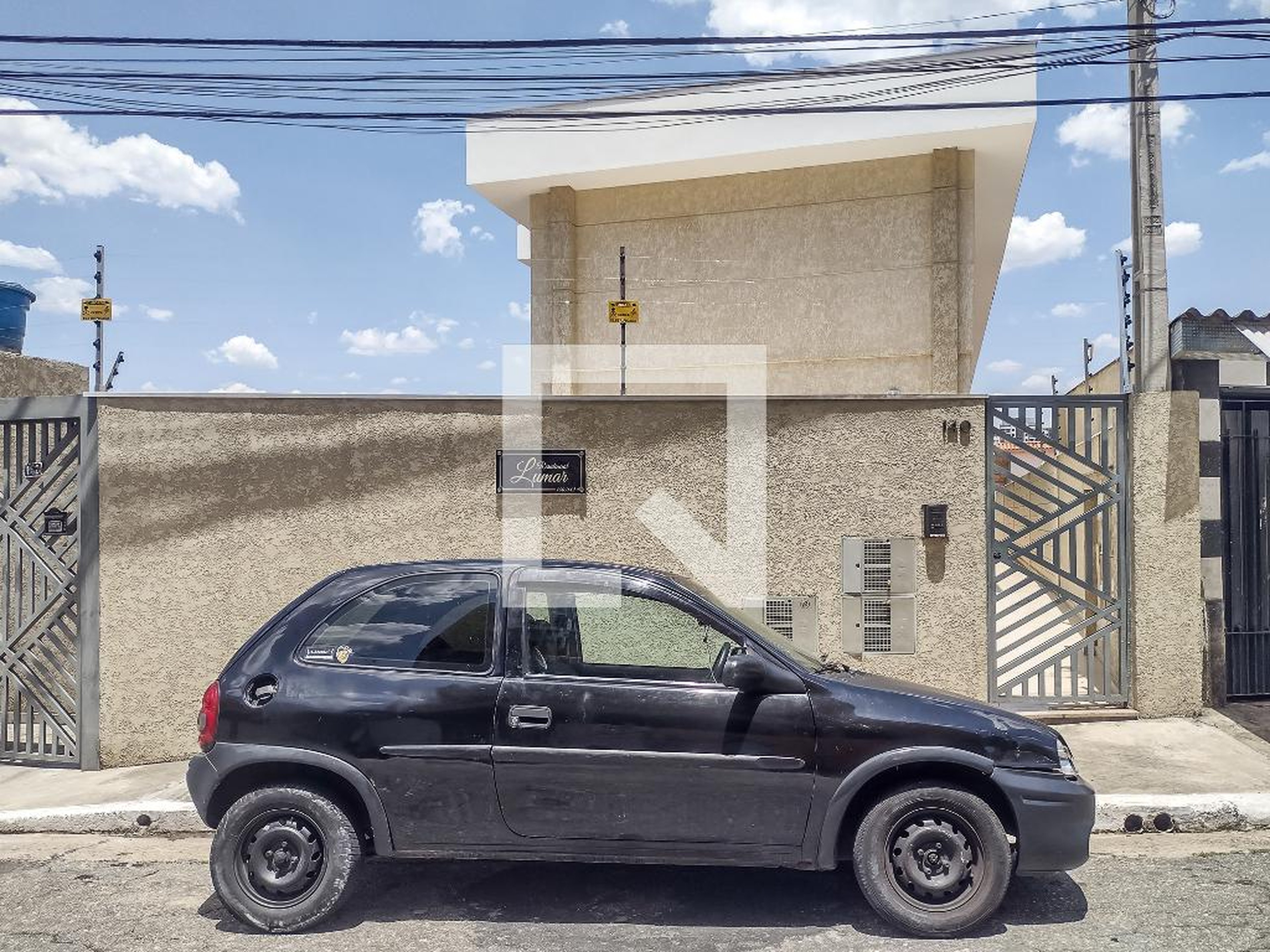 Fachada Condomínio em Rua Comandante Gualberto, 140