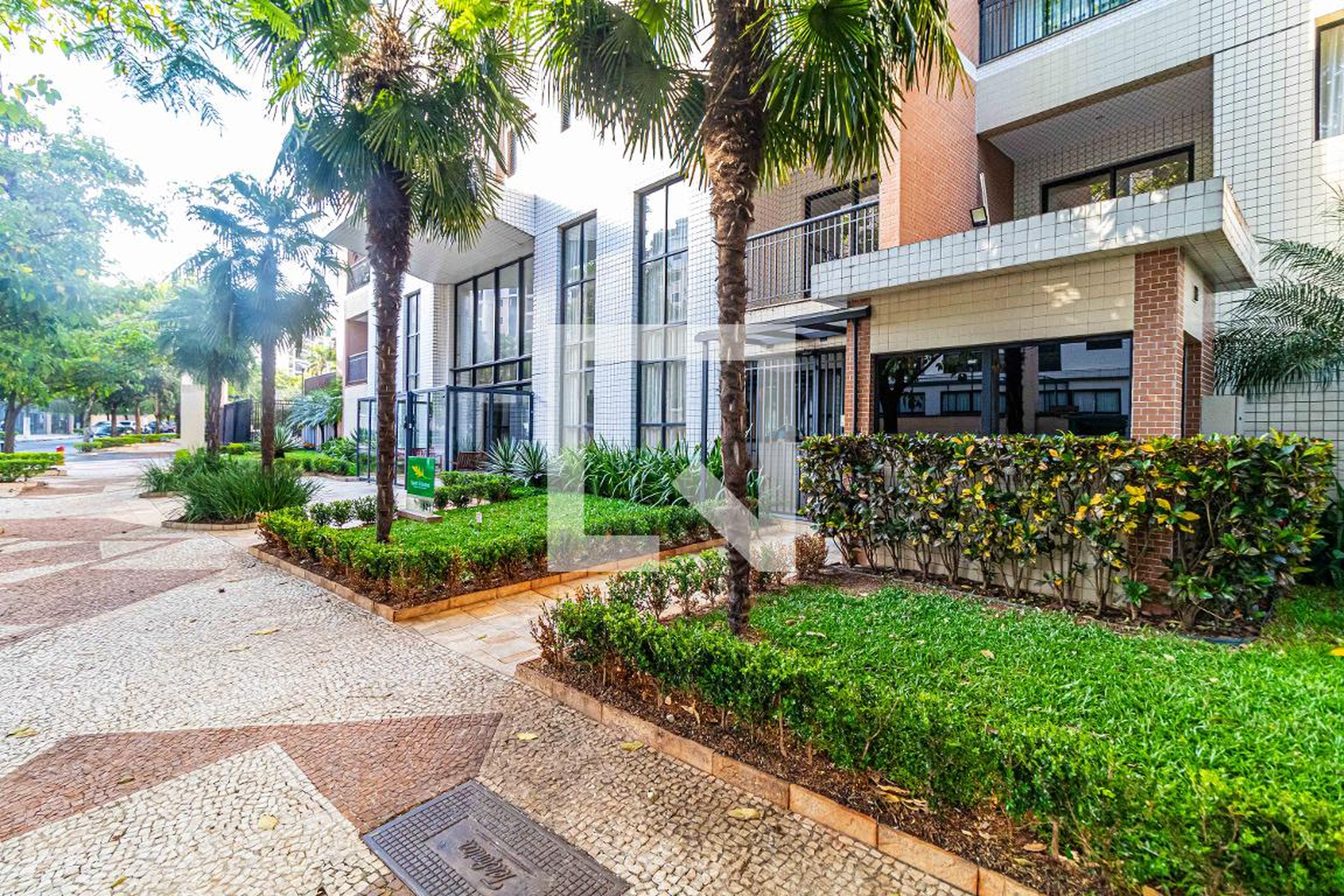 Fachada Condomínio em Rua Doutor Hélio Fidélis, 123