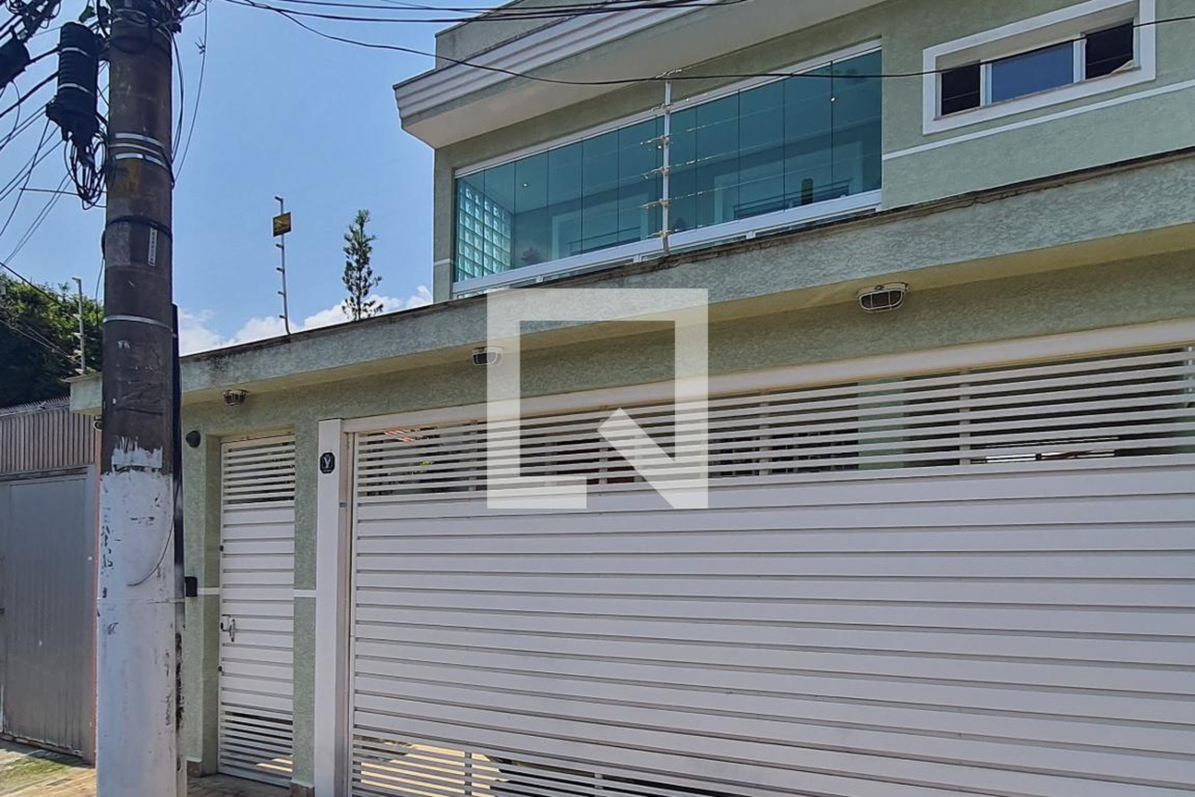 Fachada Condomínio em Rua Álvaro de Abreu, 127