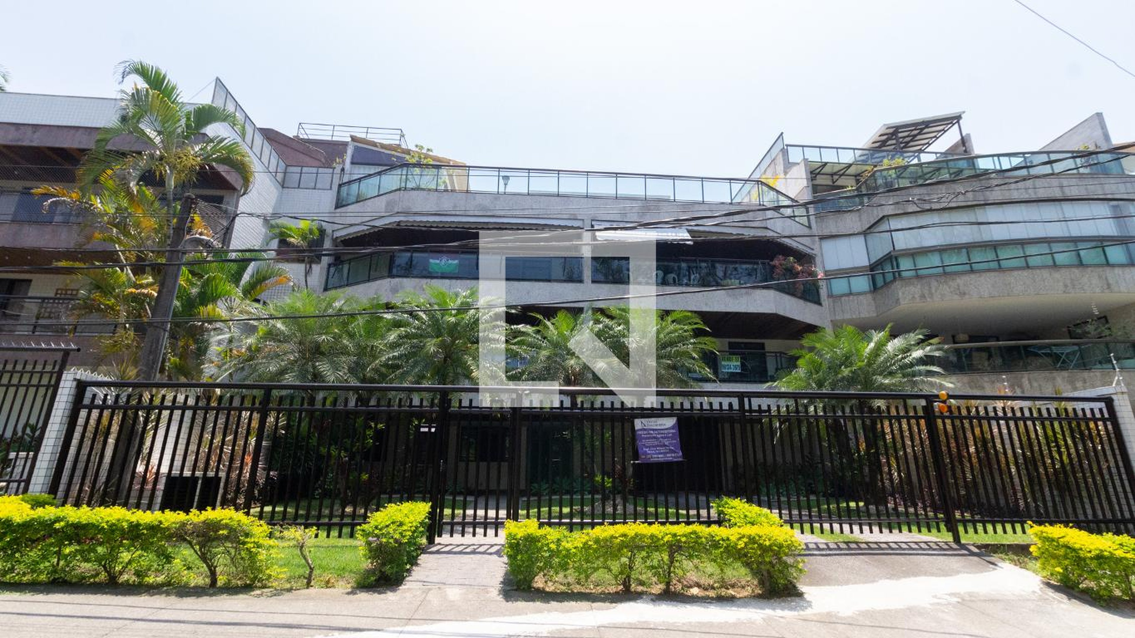 Fachada Condomínio em Praça Augusto Ruschi, 31