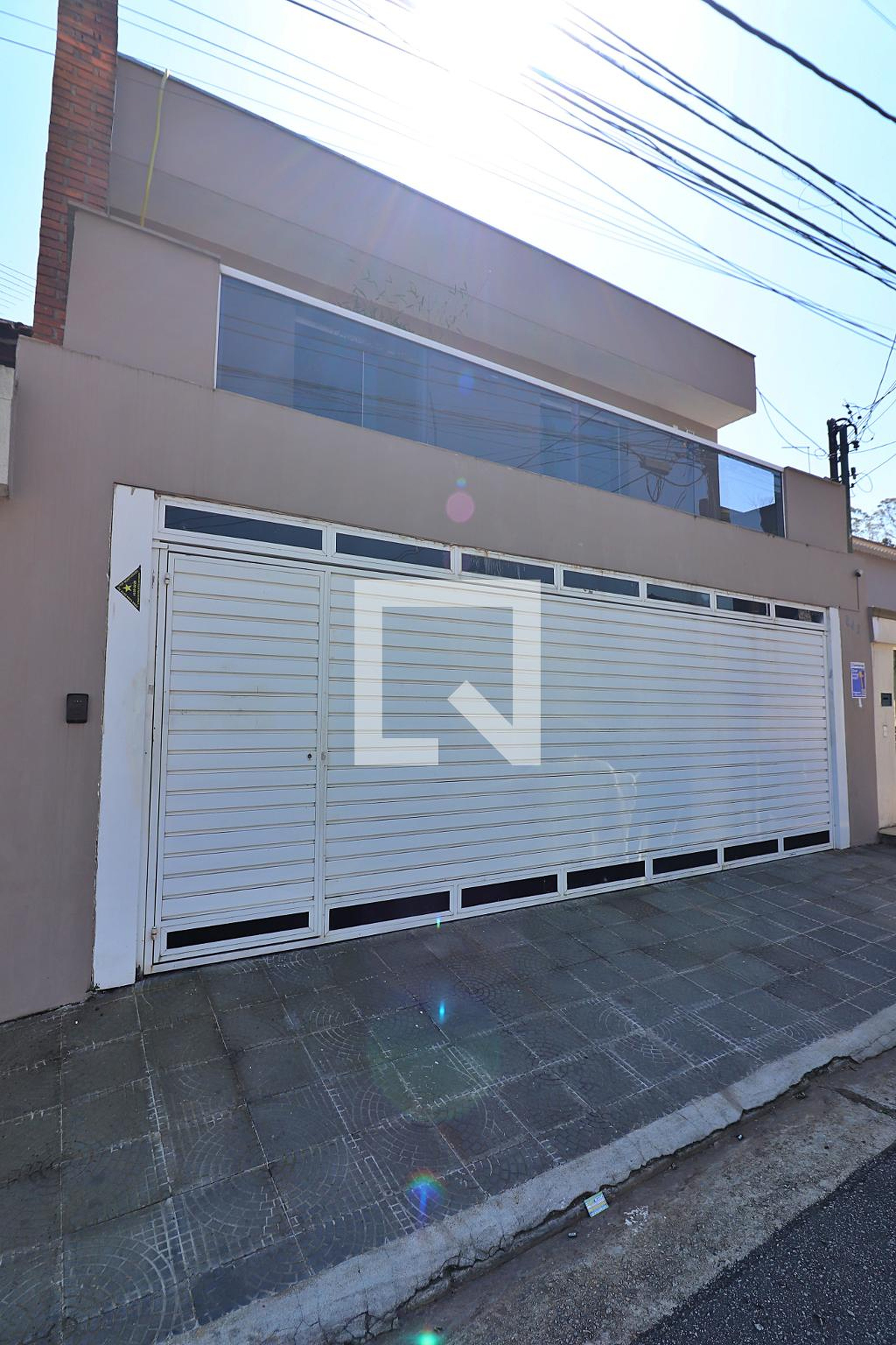 Fachada Condomínio em R. das Laranjeiras, 848