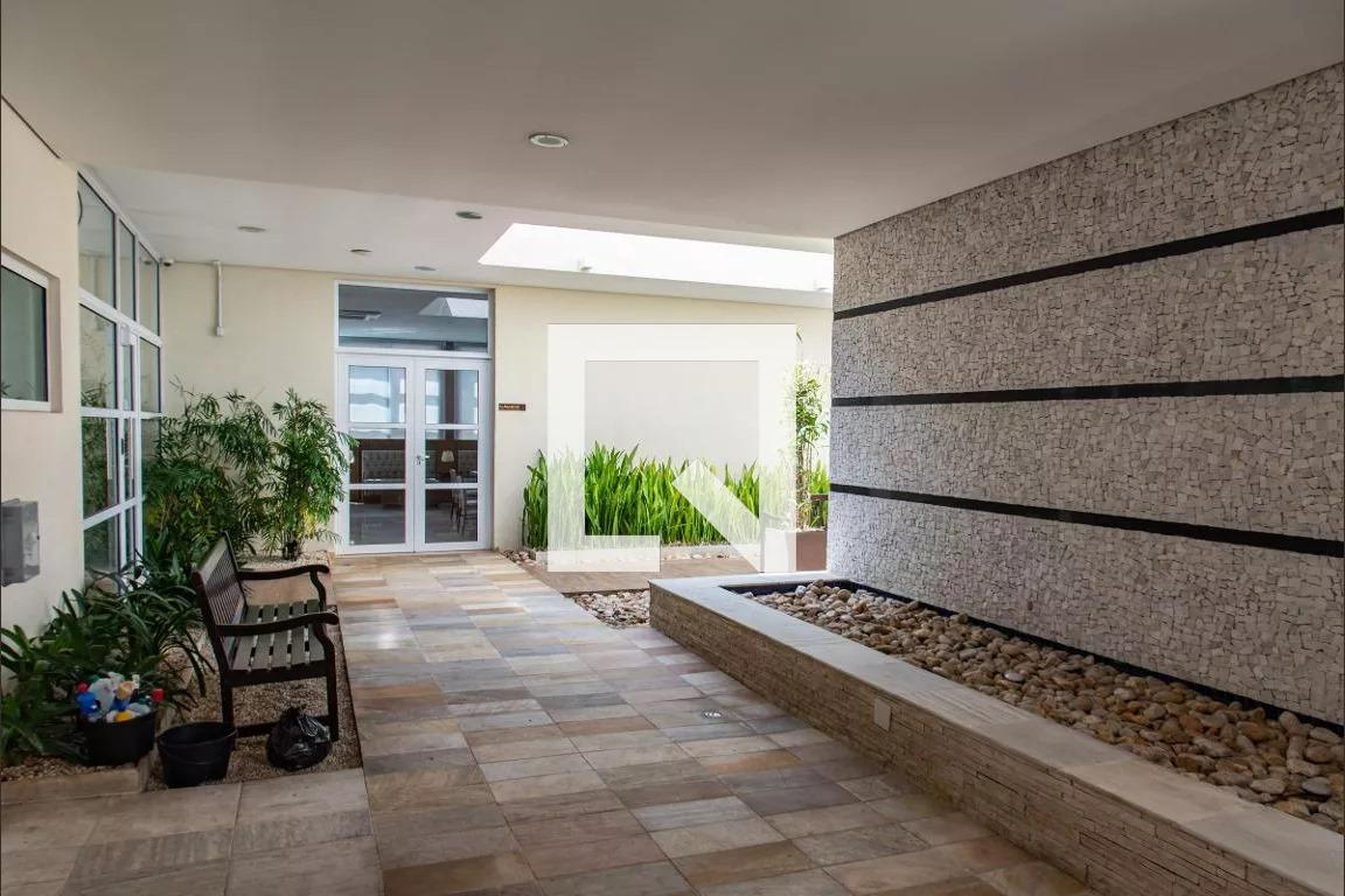 Área externa - Praça Design