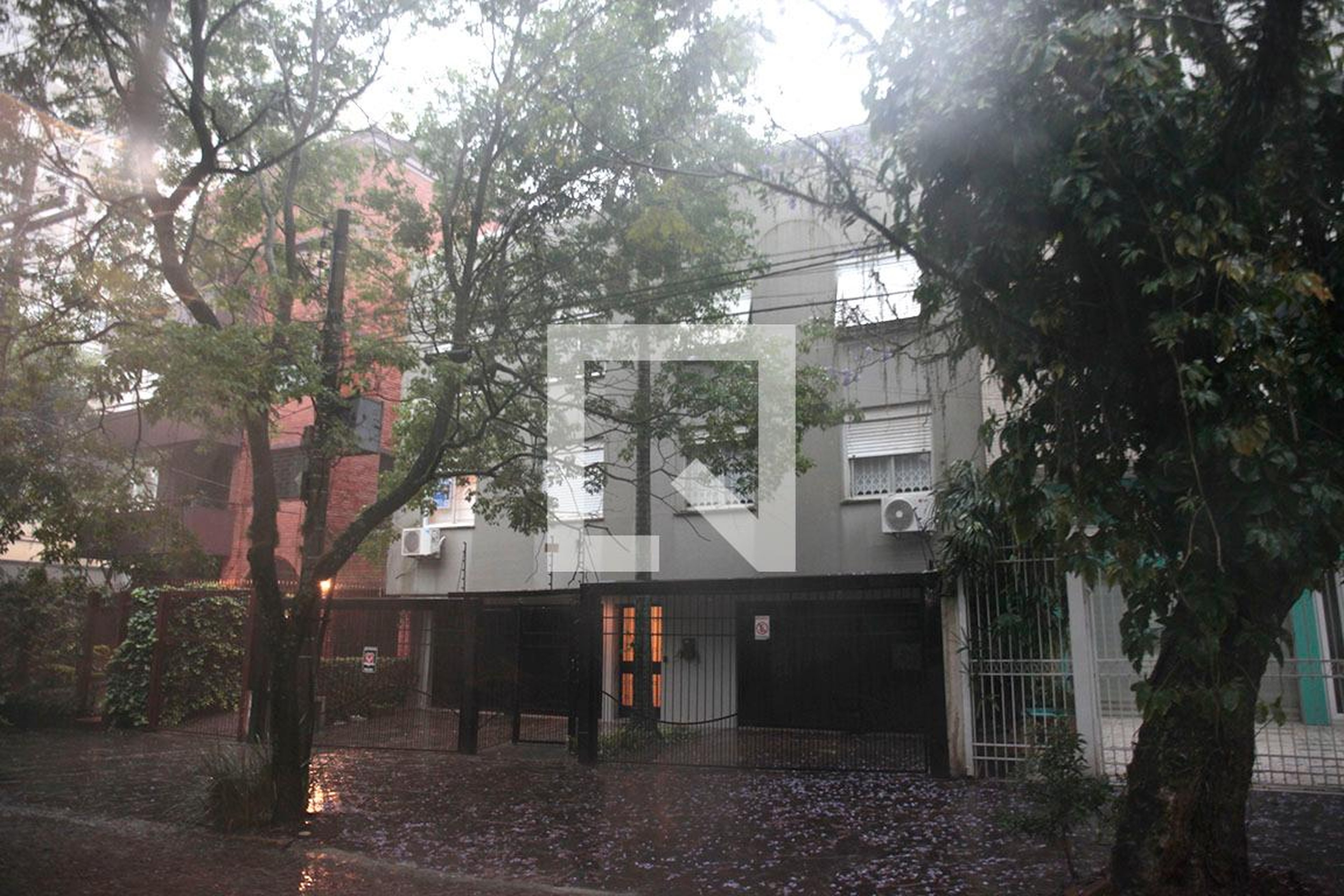 Fachada Condomínio em Rua Mata Bacelar, 92