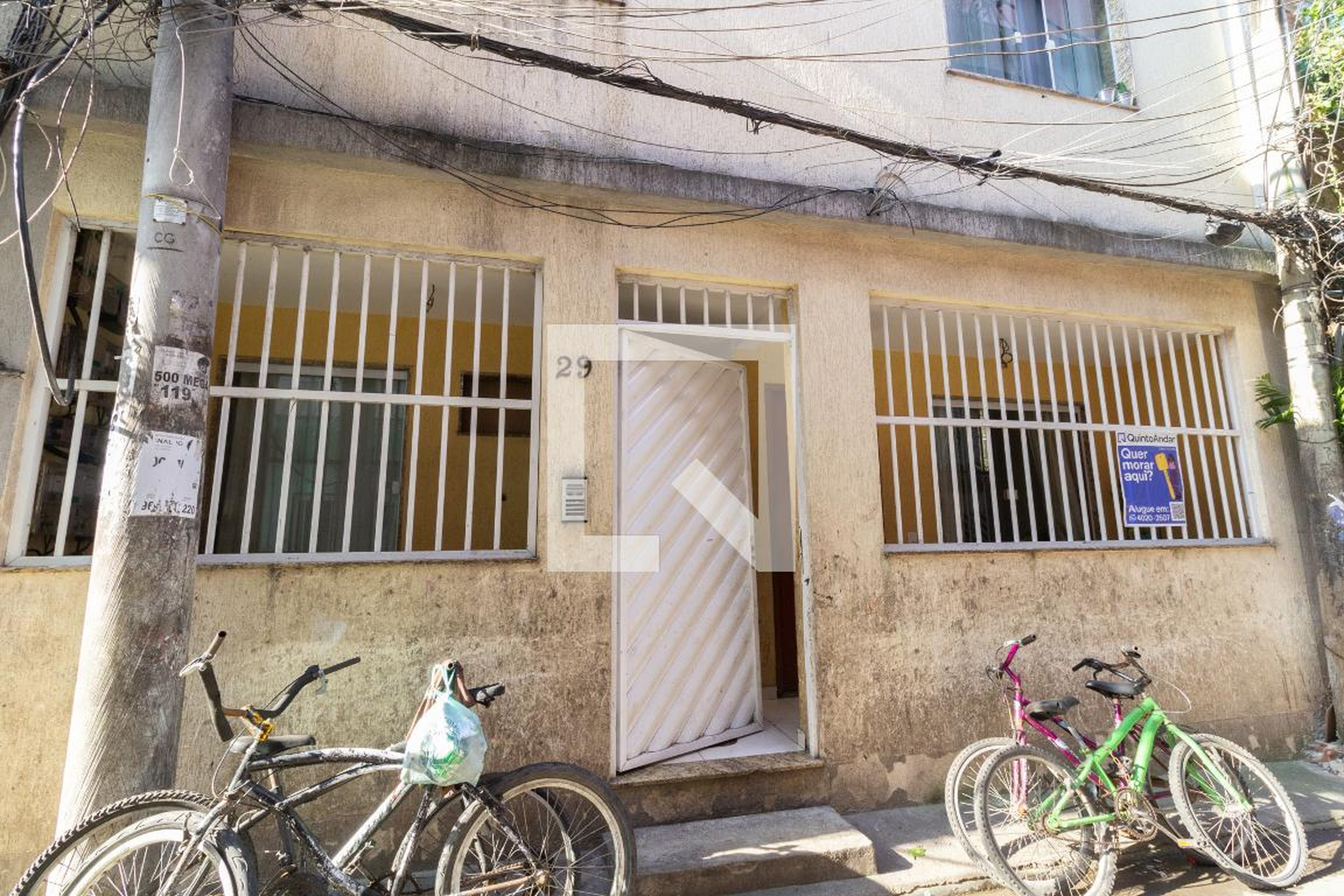 Fachada Condomínio em Rua Geraldo Irineo Joffily, 323