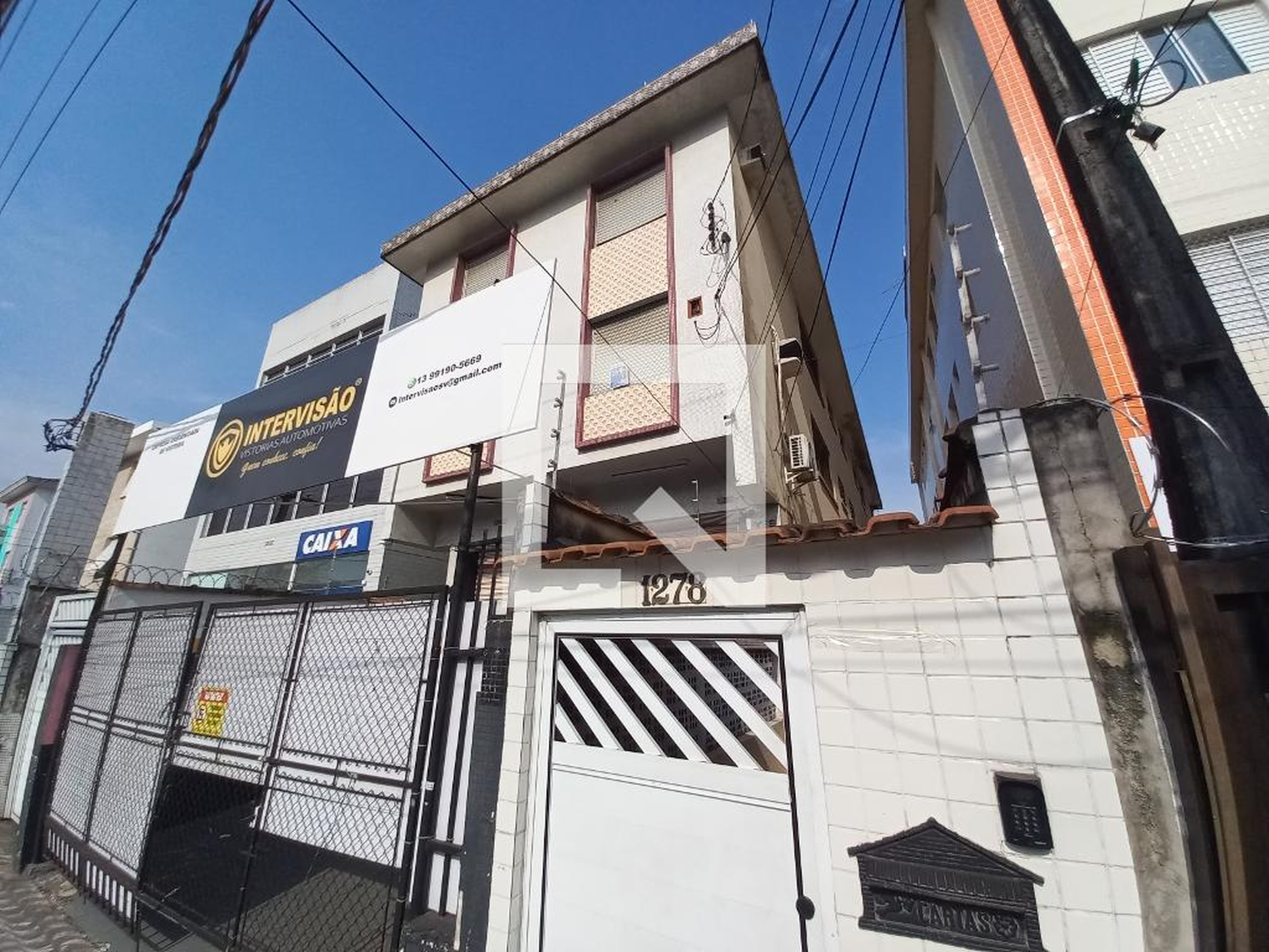 Fachada do Prédio Condomínio em Avenida Antônio Emmerich, 1278