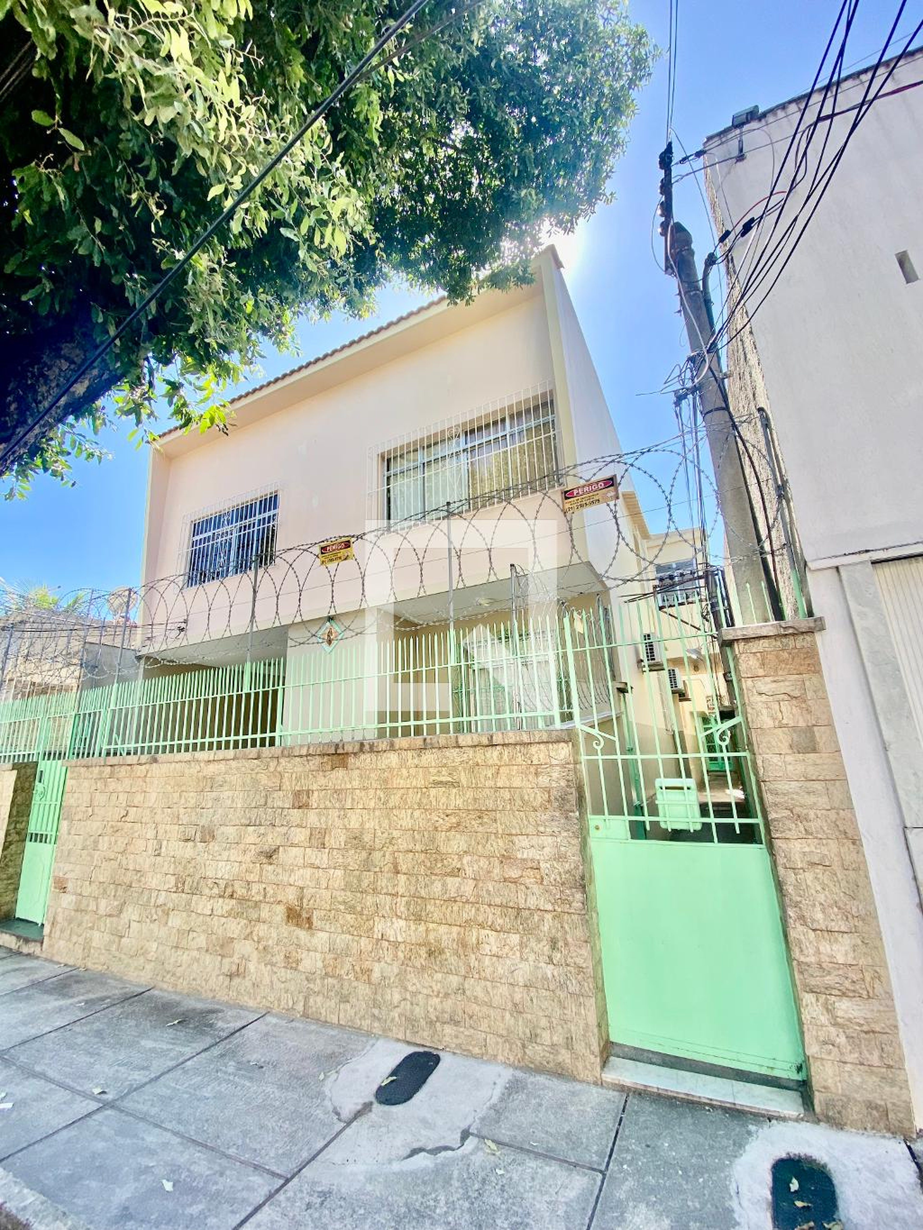 Fachada Condomínio em Rua Marechal Bittencourt, 99