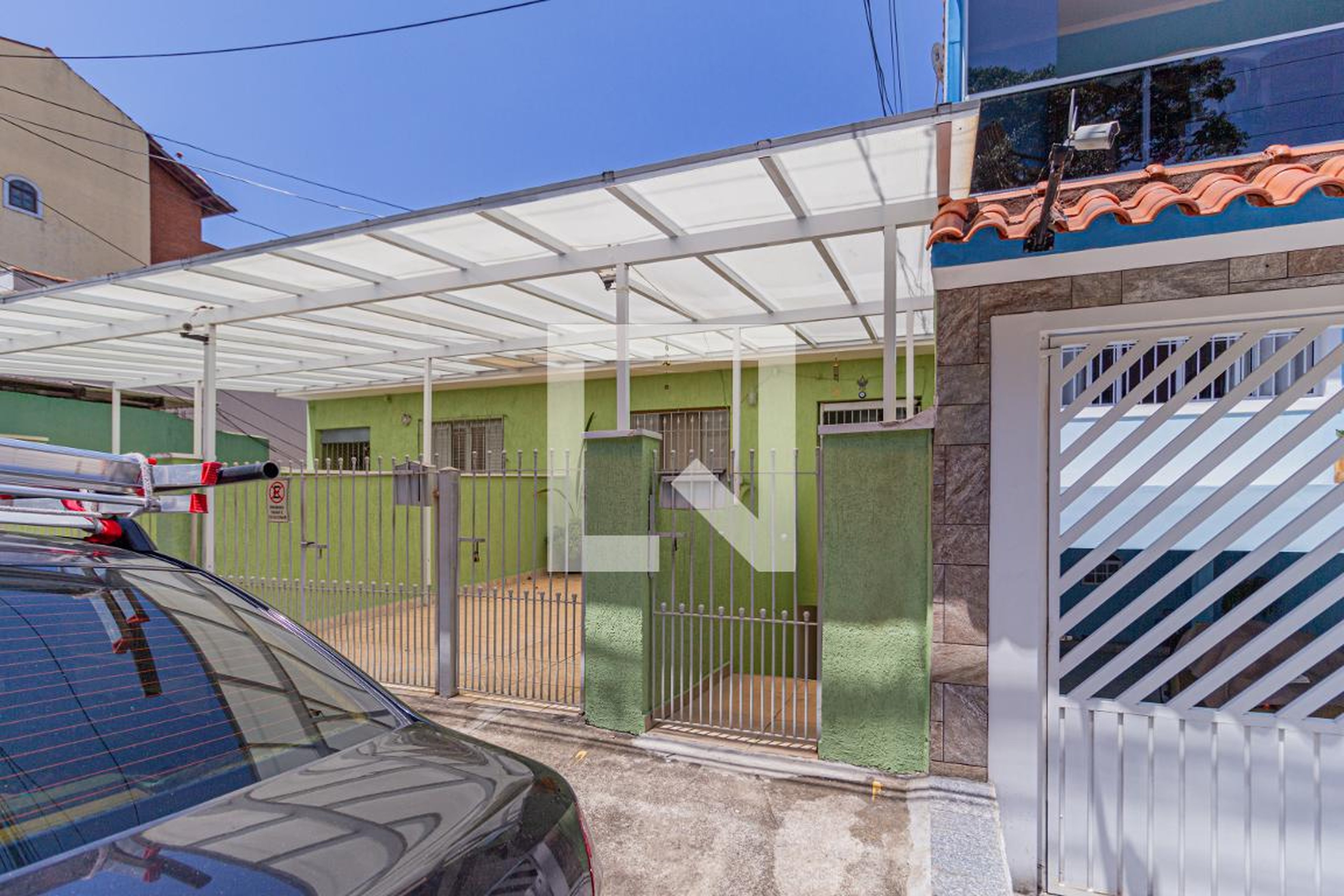 Fachada Condomínio em Rua Alberto Filipini, 62