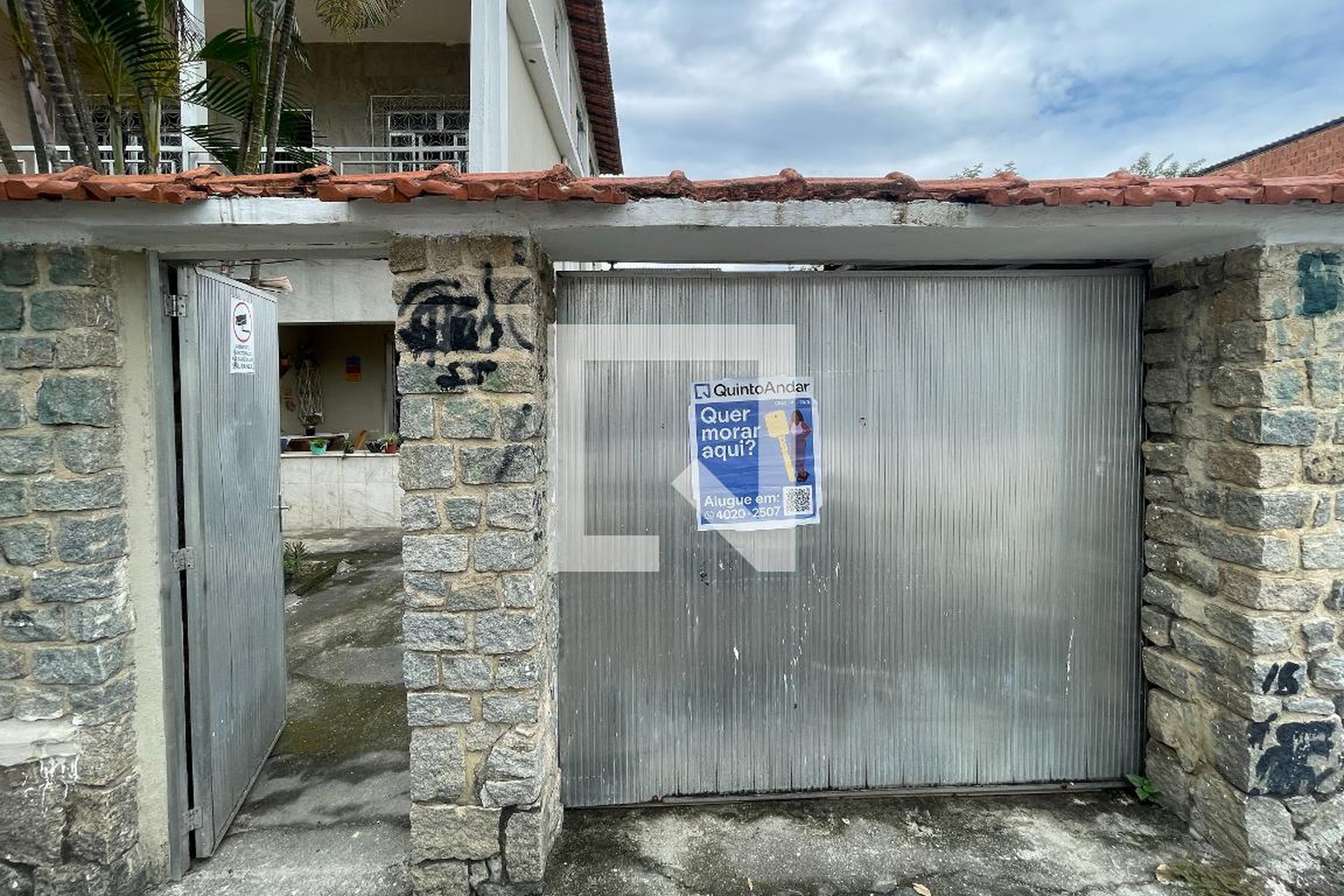 Fachada Condomínio em Avenida das Palmeiras, 93