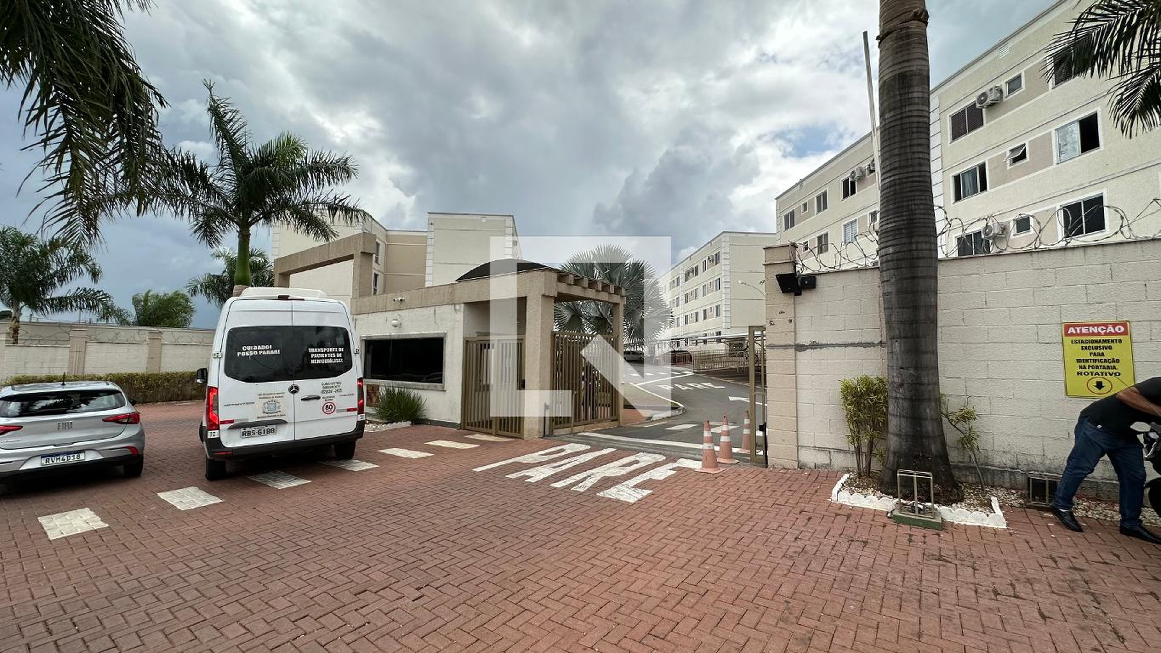 Fachada Condomínio em Rua PB 8, 1540