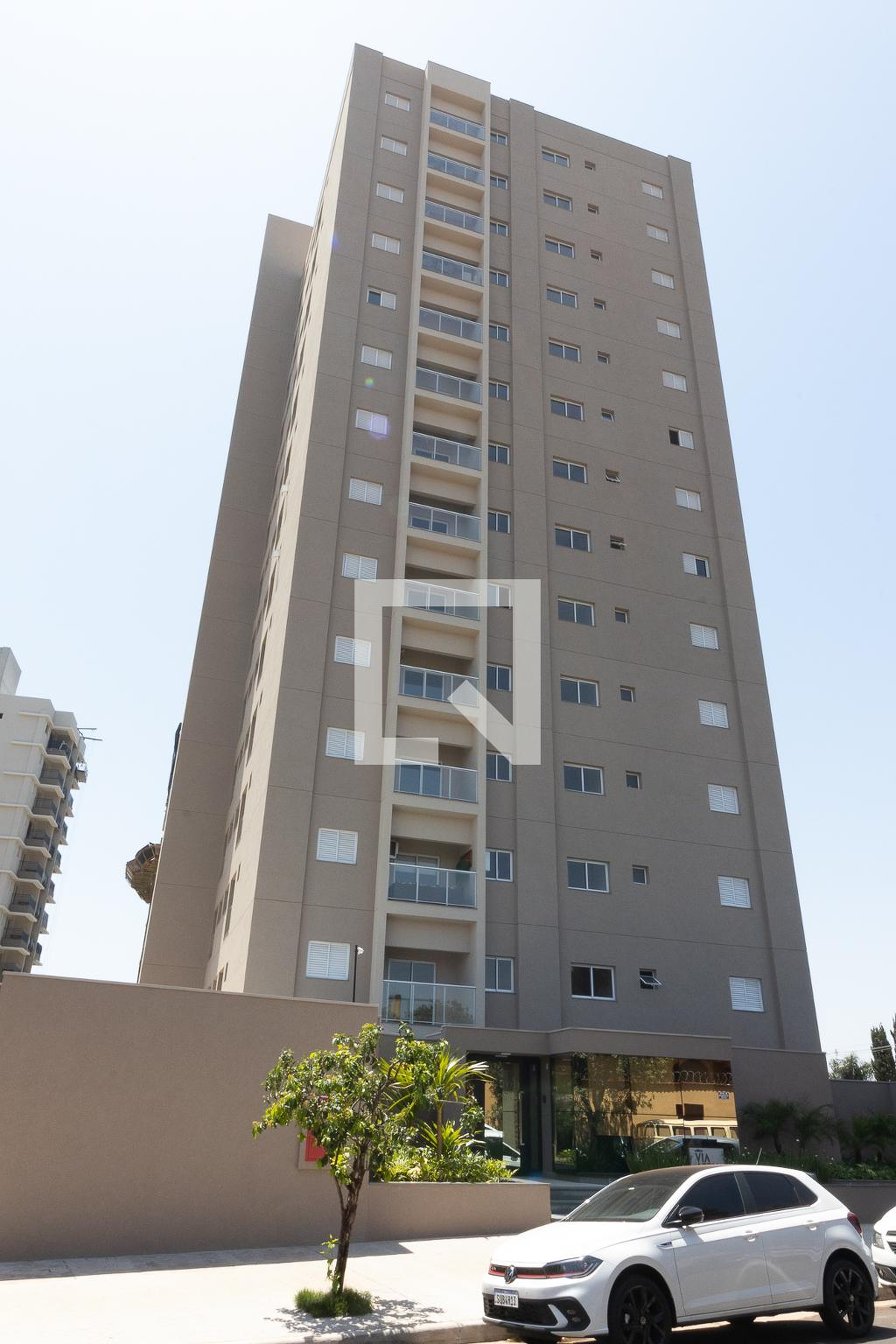 Fachada Condomínio em Rua Agostinho Veiga, 185