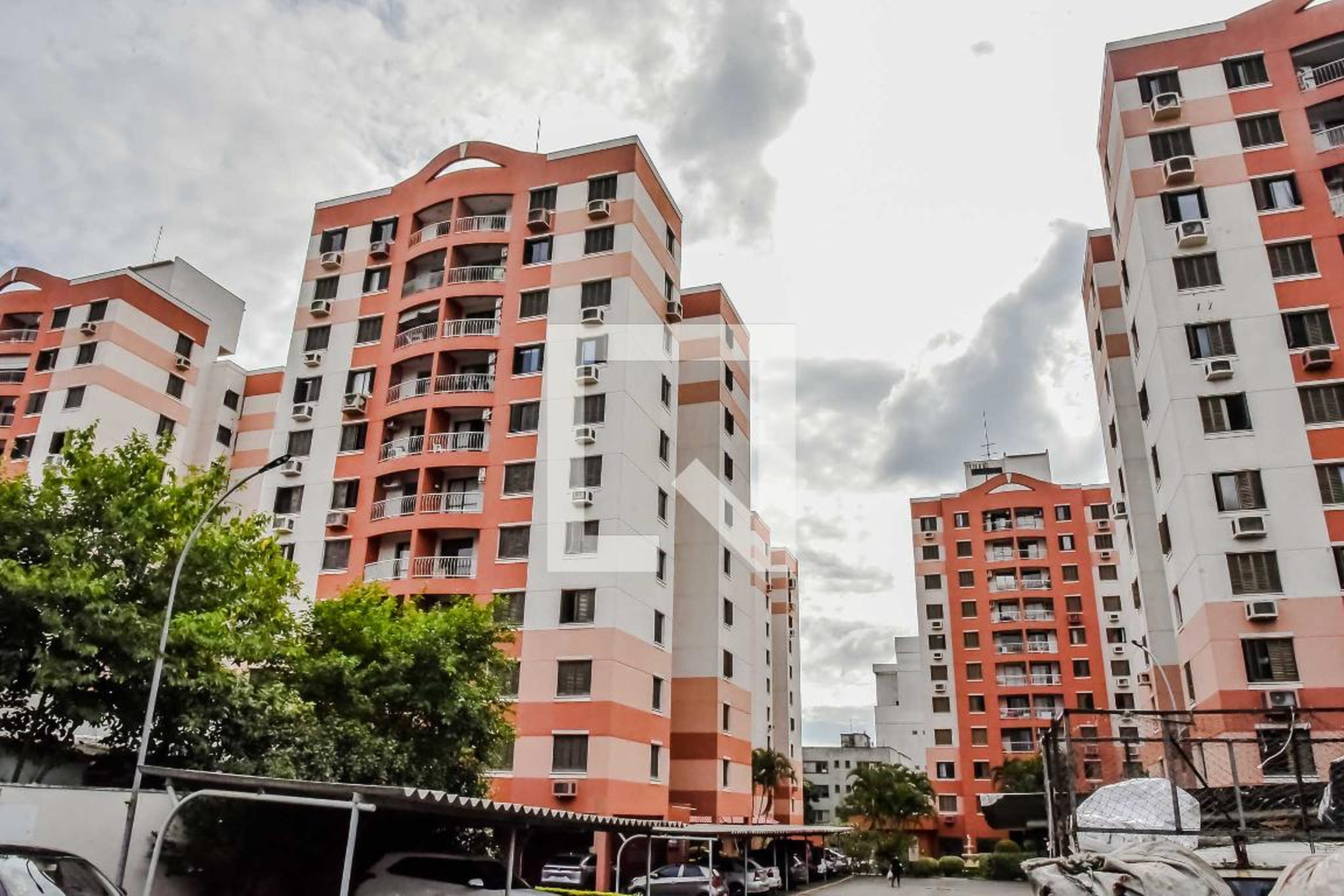 Fachada do condomínio Condomínio Ville de France