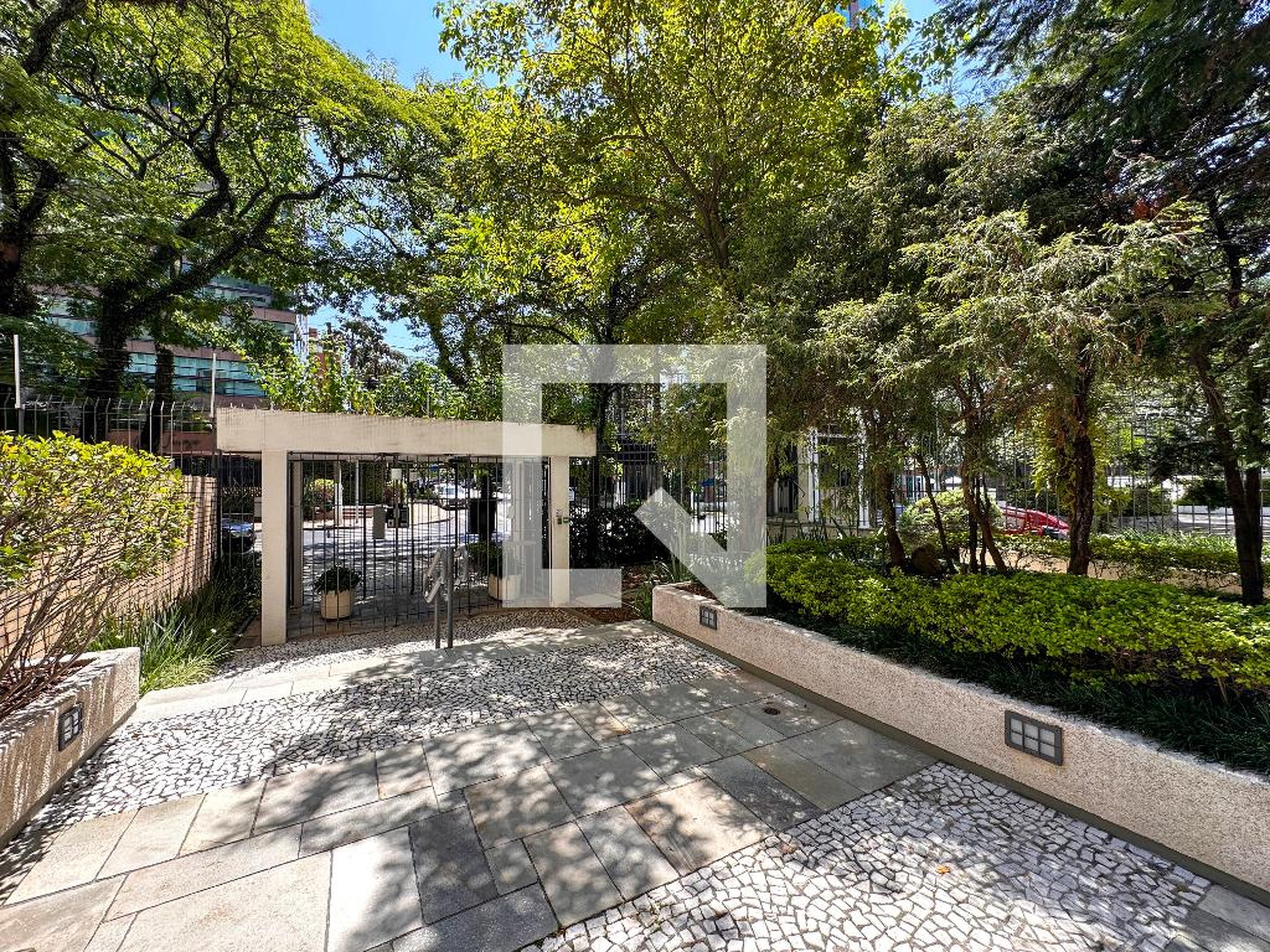 Entrada - Maison de Mont Luçon