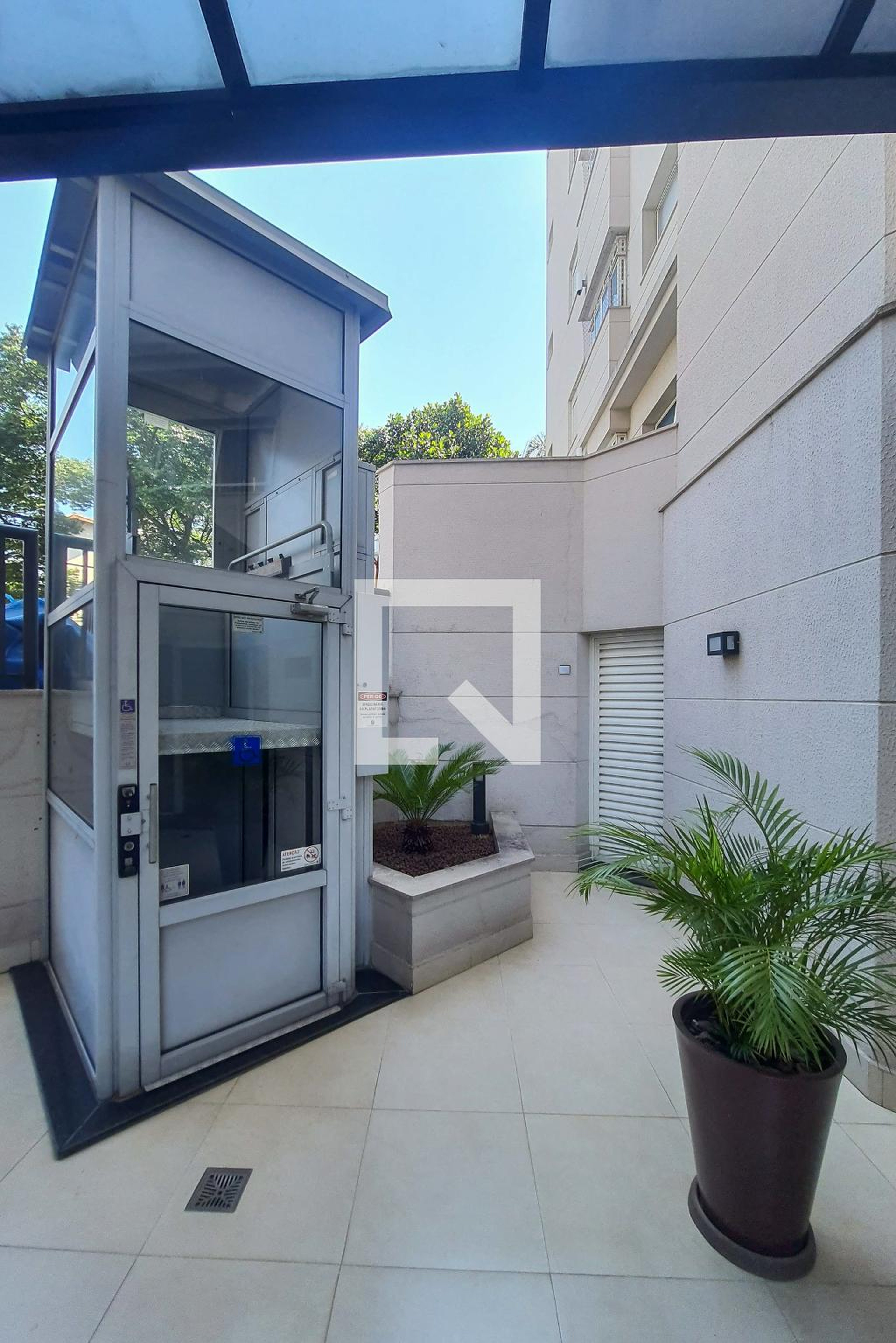 Elevador - Lagoa Verde Residence