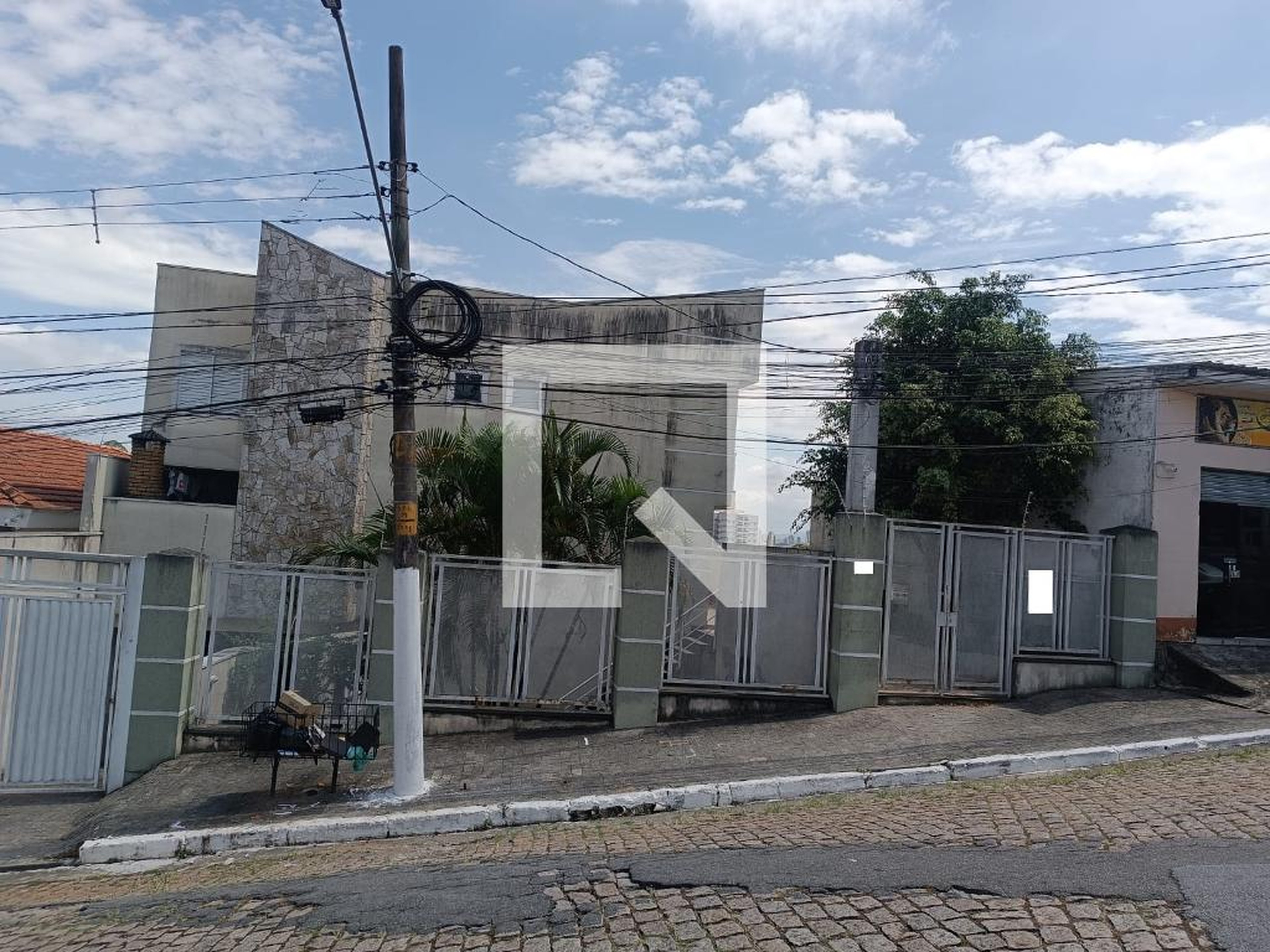 Fachada Condomínio em Rua Vênus, 641