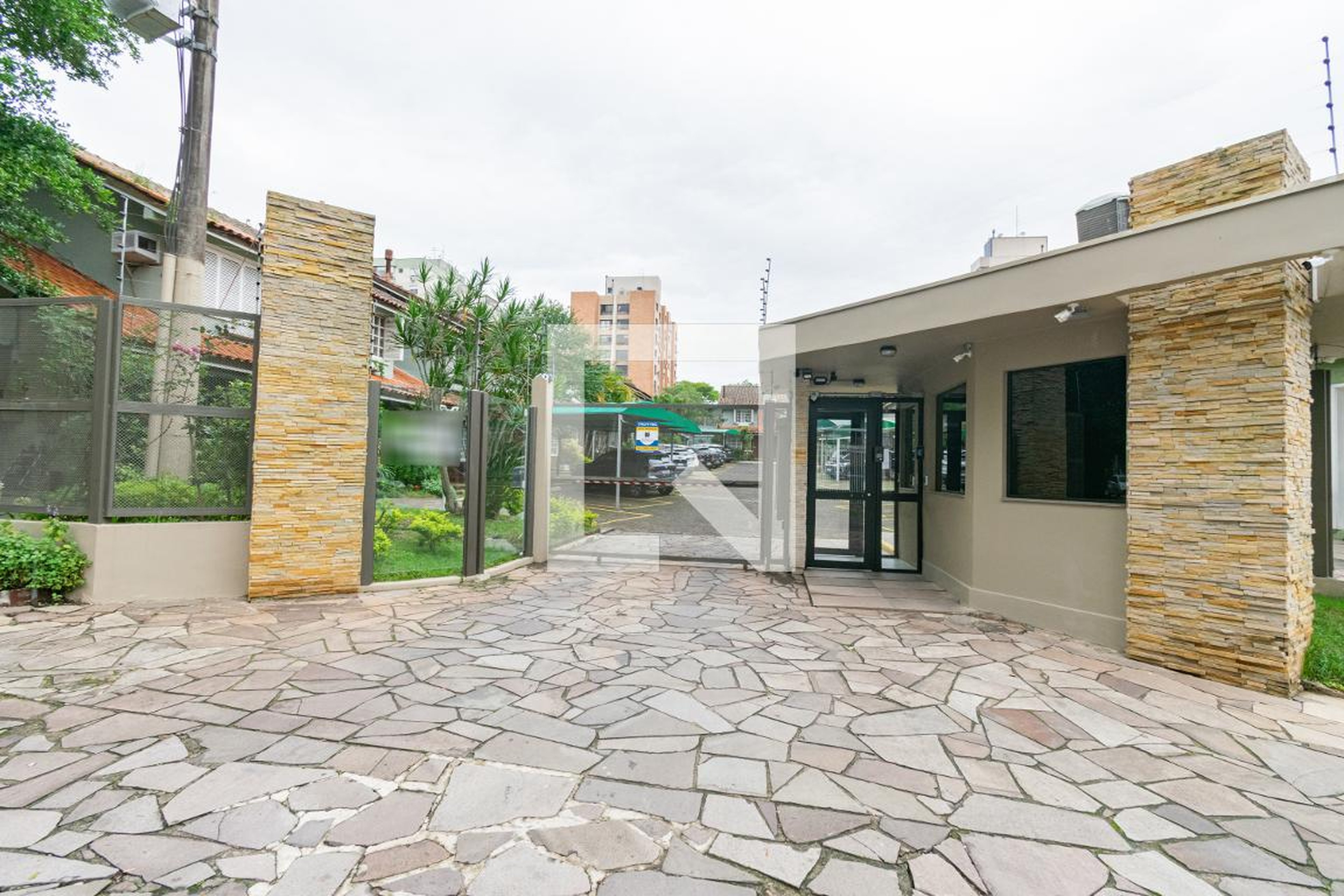 Fachada Condomínio Village Sweet House