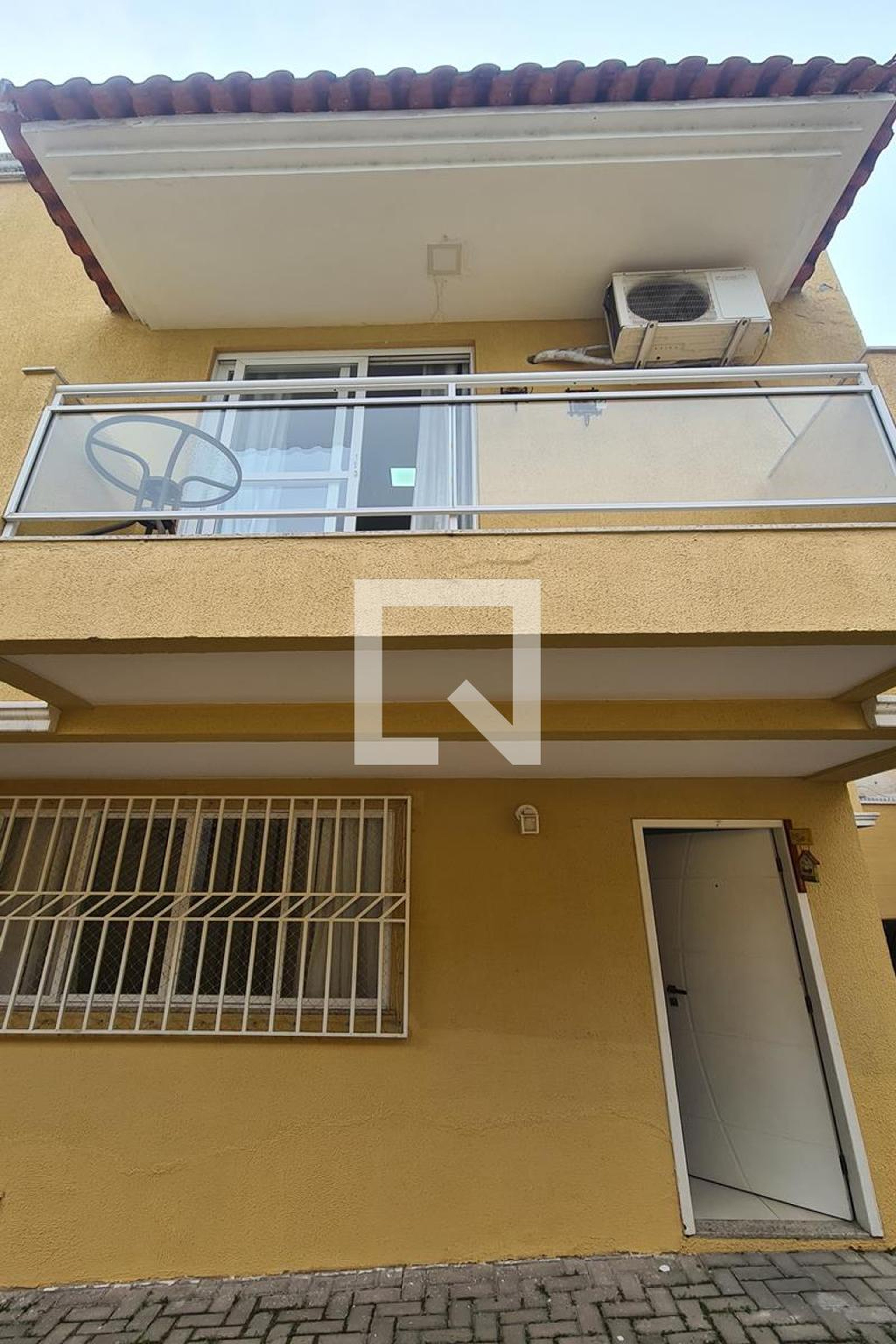 Fachada Condomínio em Rua Aquidabã, 783