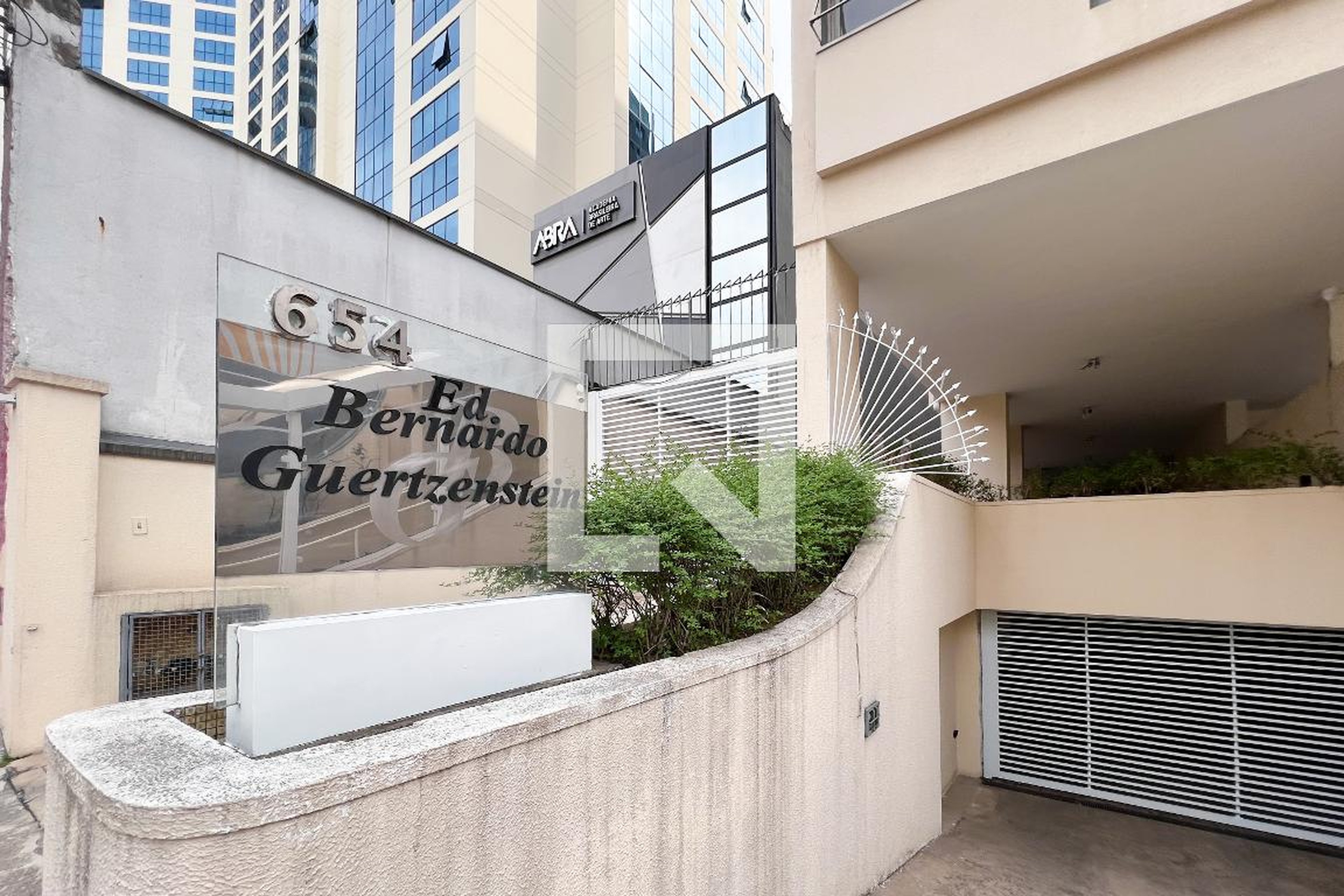 Área externa - Bernardo Guertzenstein