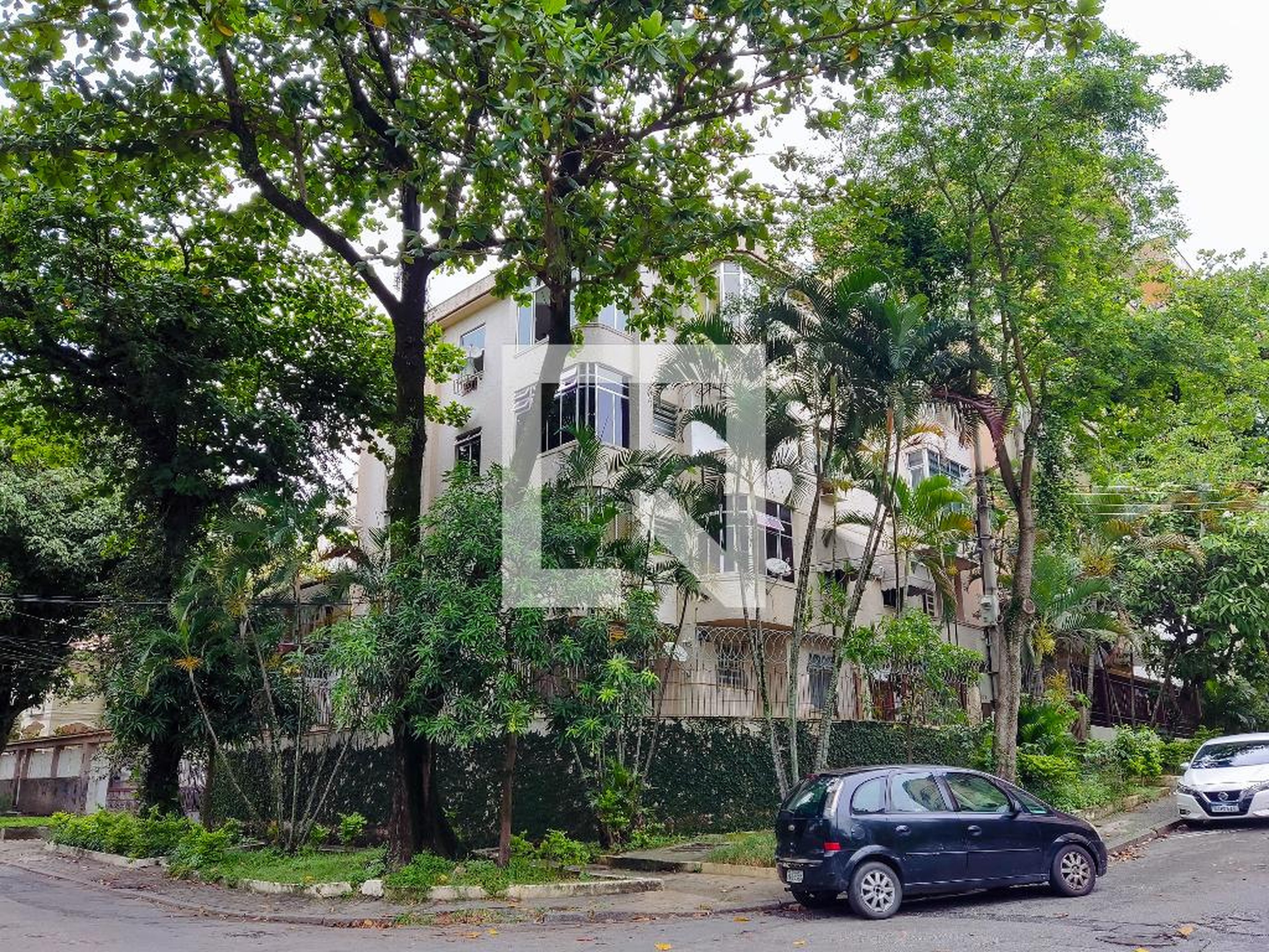 Fachada do Prédio Condomínio em Rua Itabaiana, 285