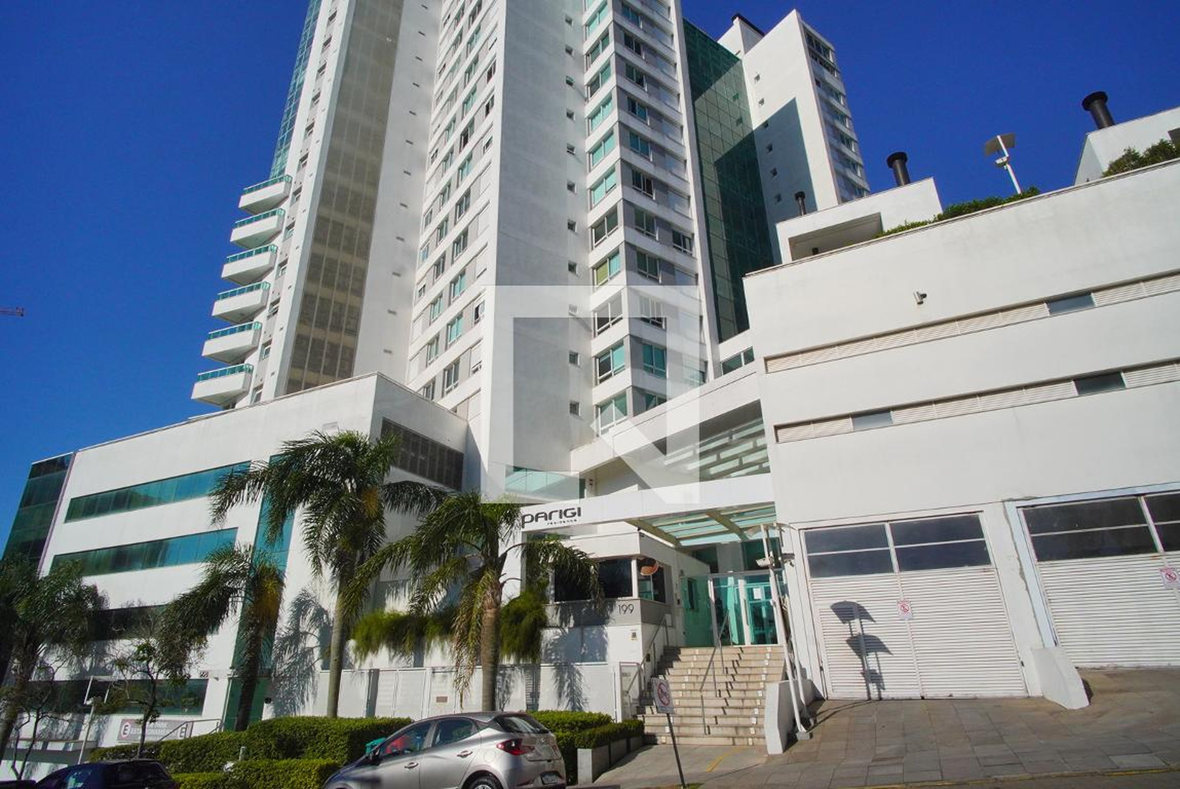 Fachada do Prédio Condomínio Parigi Residence Service