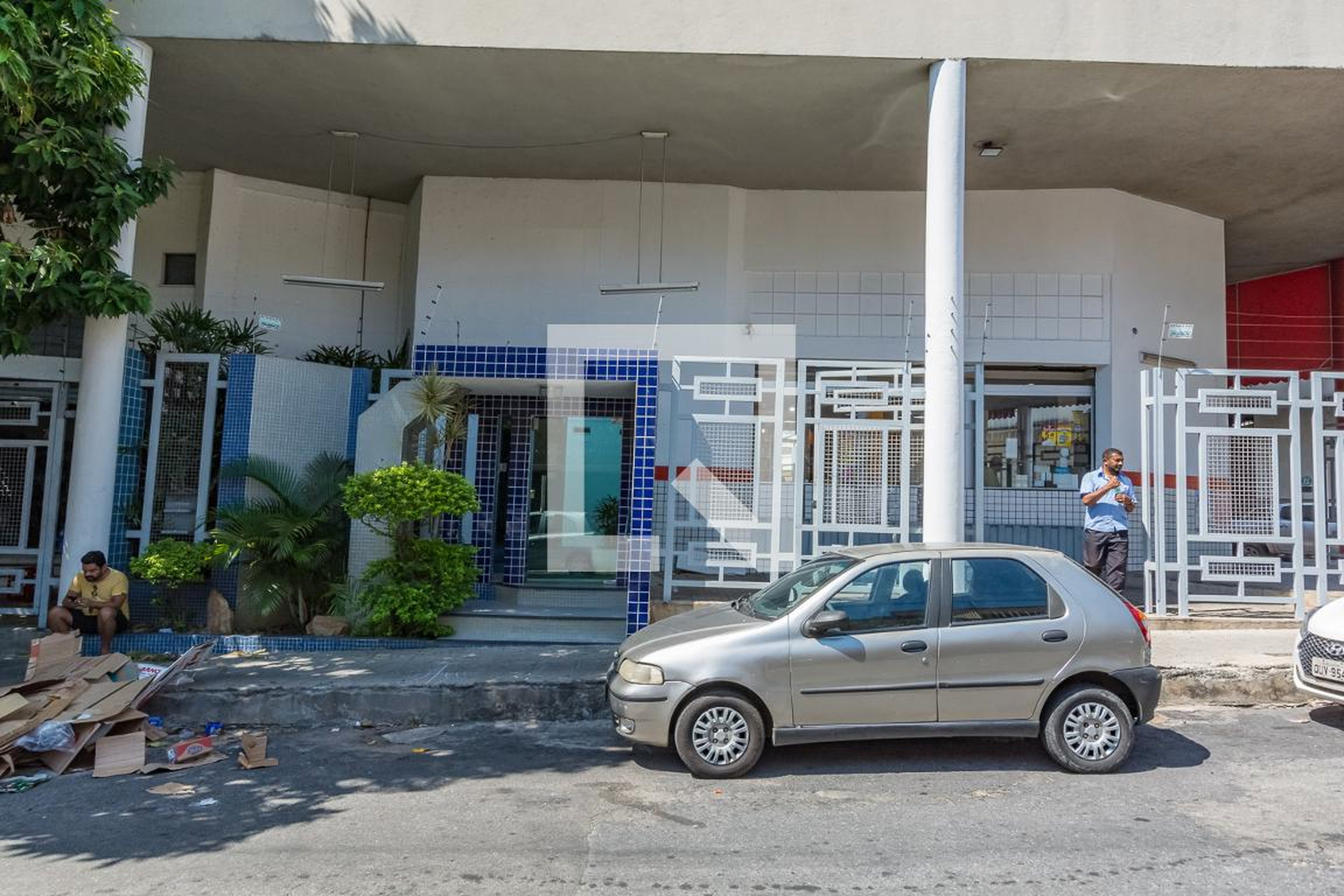 Fachada Condomínio em Rua Rosais, 177