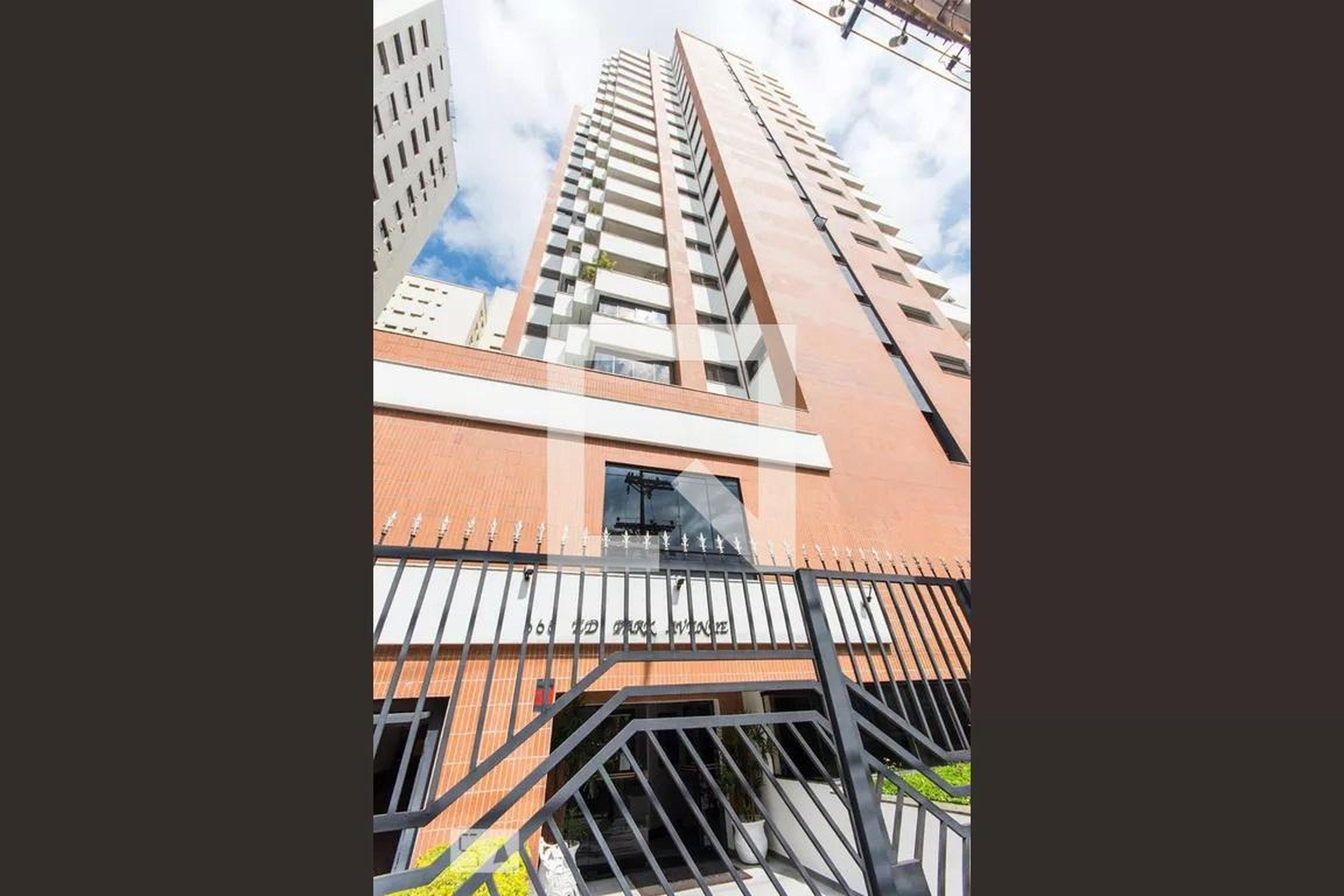 Fachada Condomínio em Rua Doutor José Manoel, 665