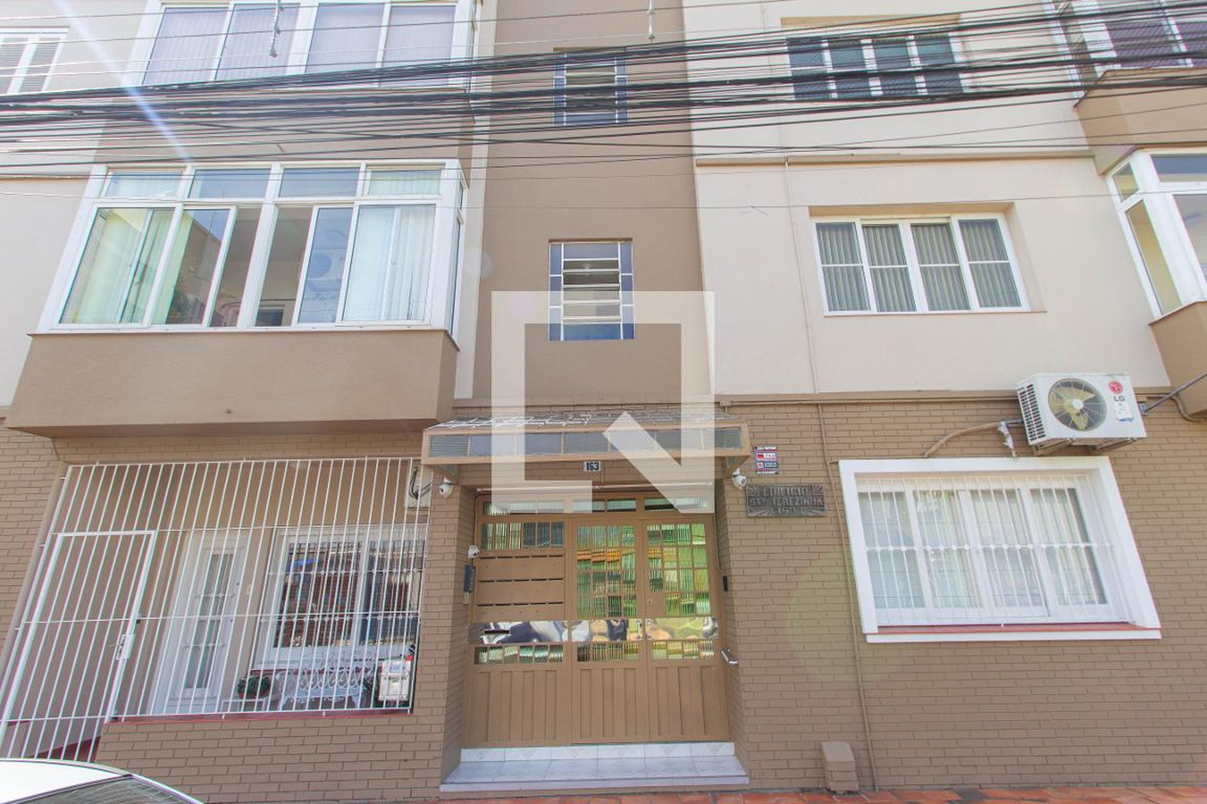 Fachada Condomínio Santa Terezinha