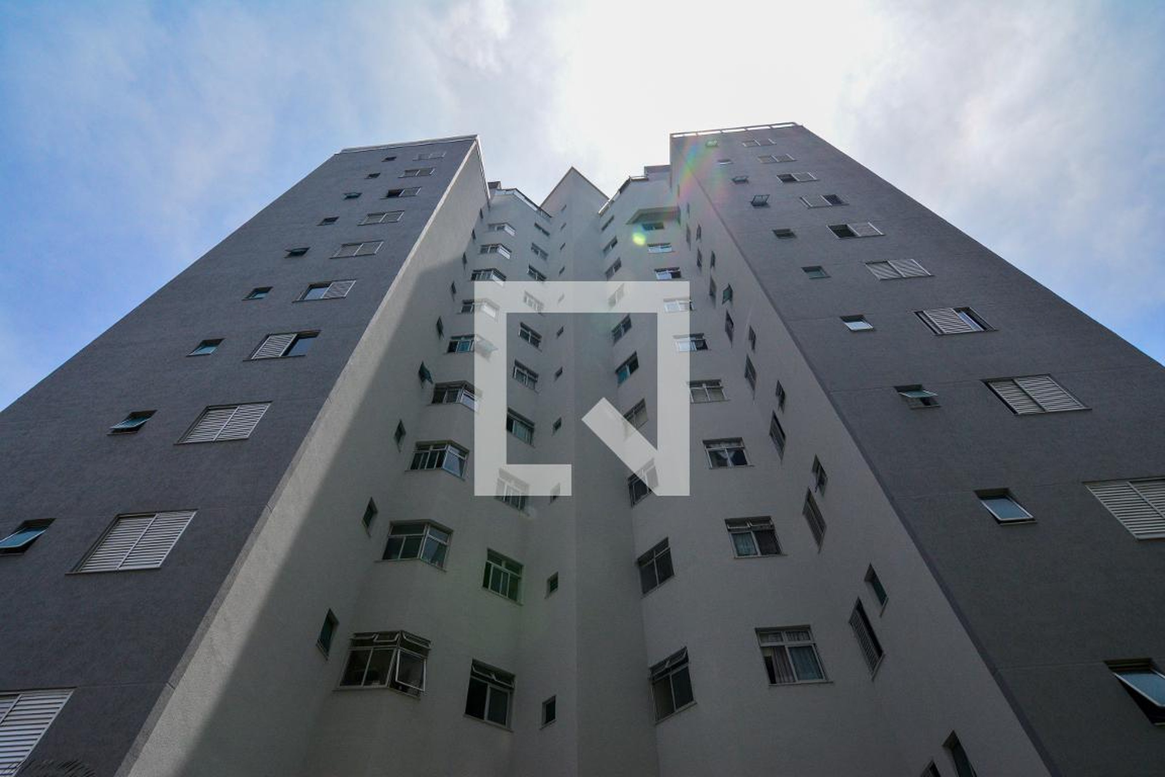 Fachada Condomínio Jean Luc Godard