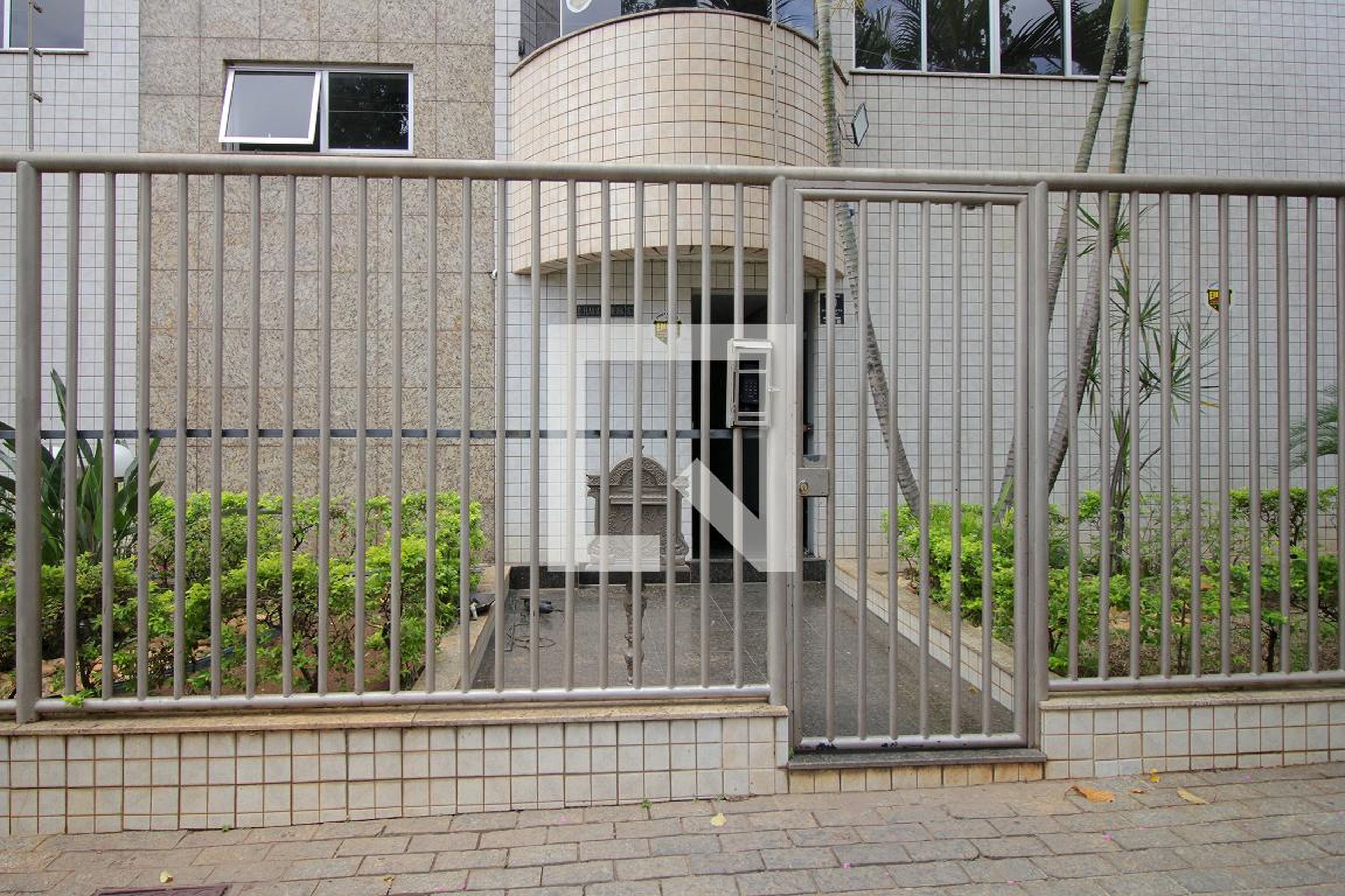 Fachada Edifício Flávia Ferreira