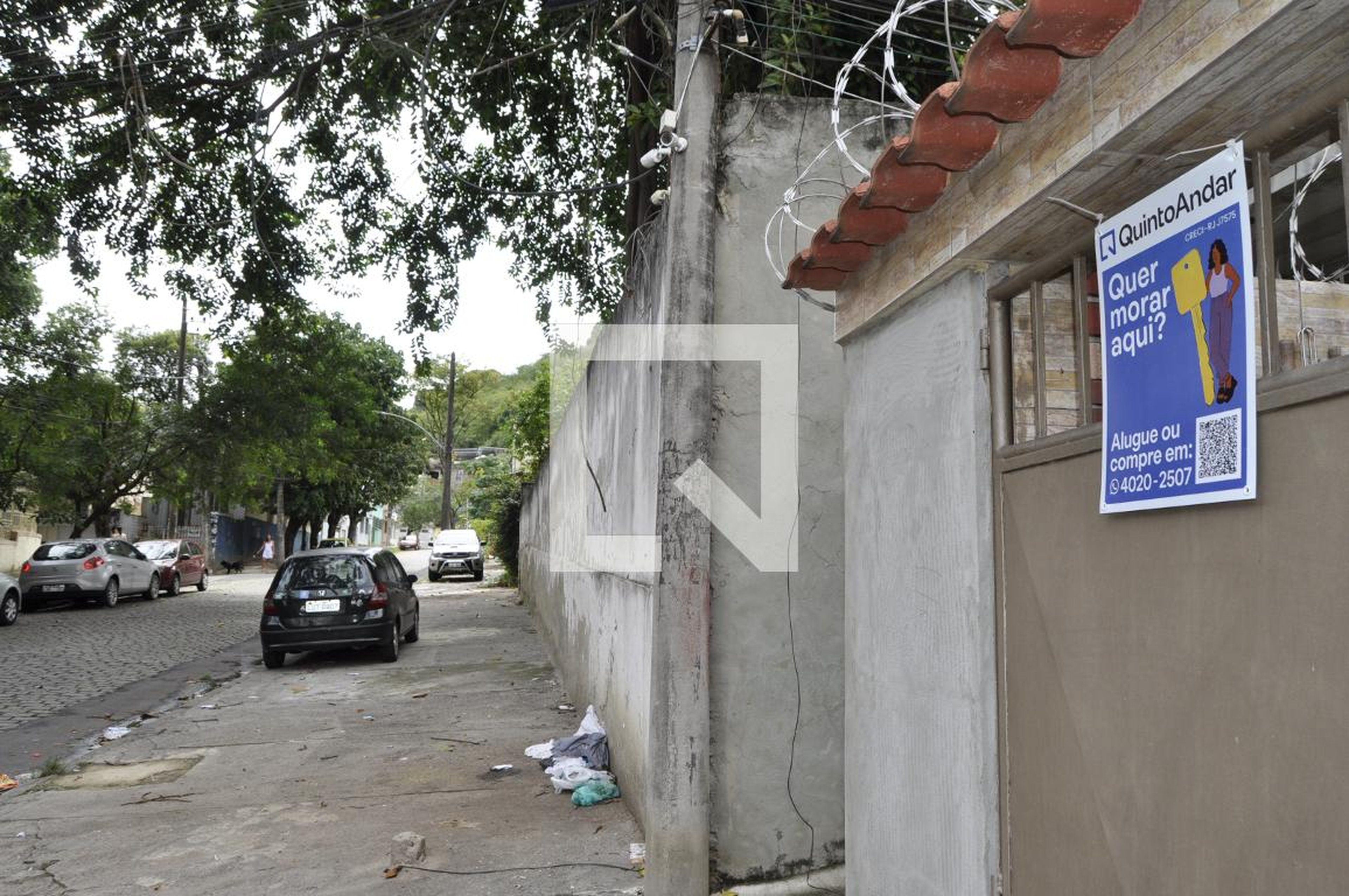 Fachada Condomínio em Travessa Cerqueira Lima, 131
