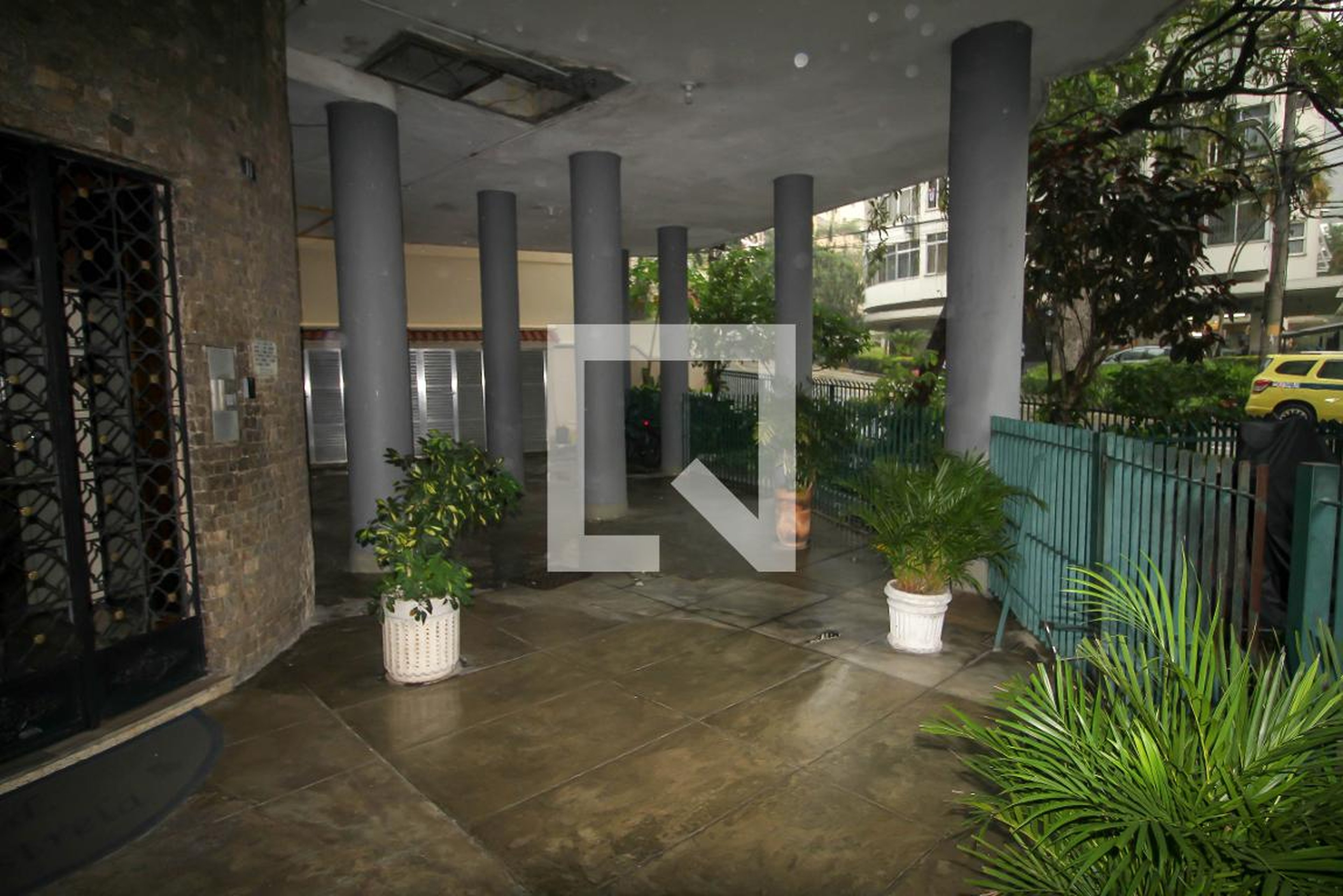 Área Externa - Edifício Petrolina