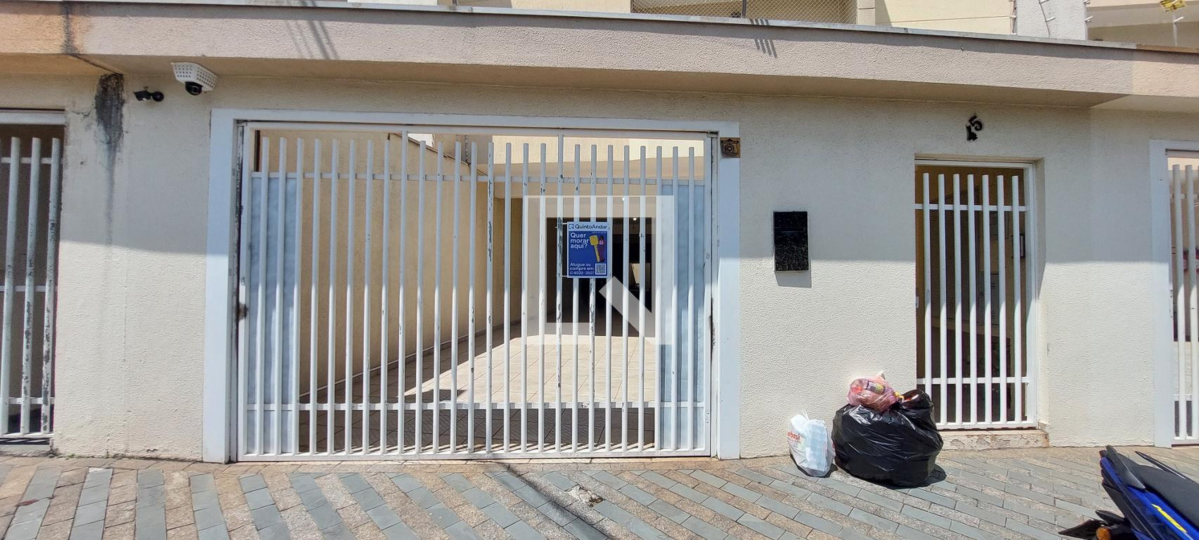 Fachada do Prédio Condomínio em Rua Xavier Marquês, 45