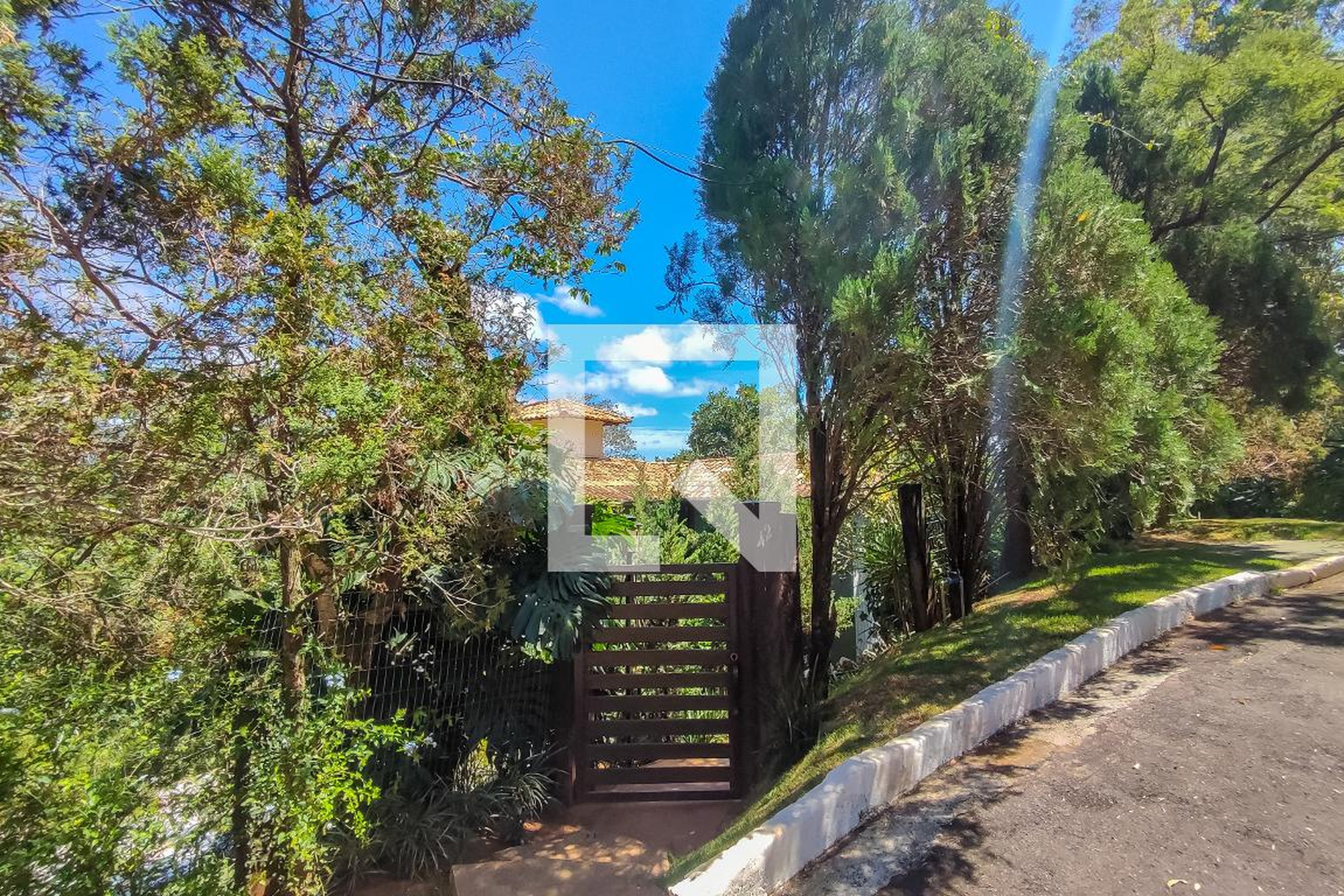 Fachada Condomínio em Alameda das Papoulas, 42