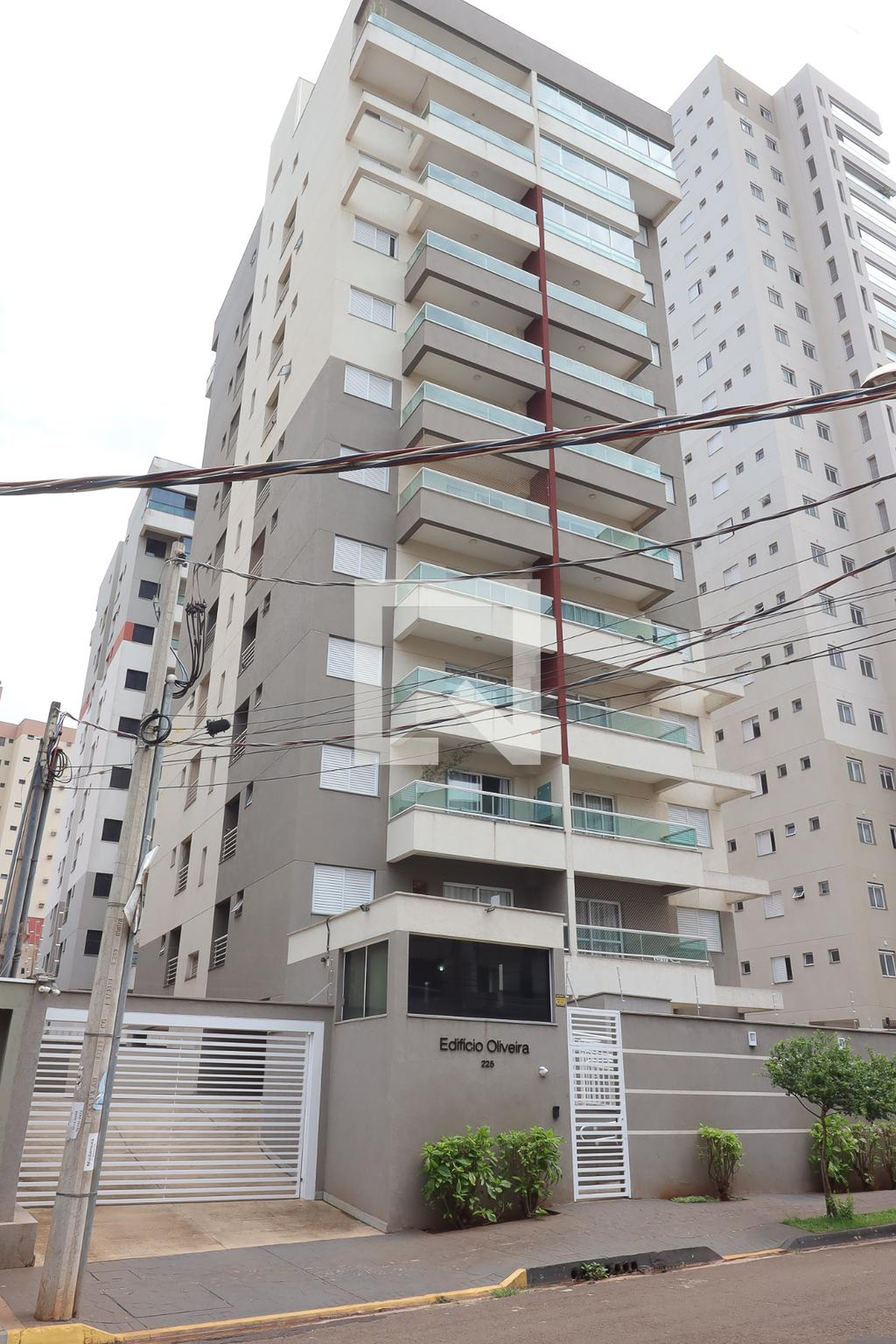 Fachada Condomínio Oliveira