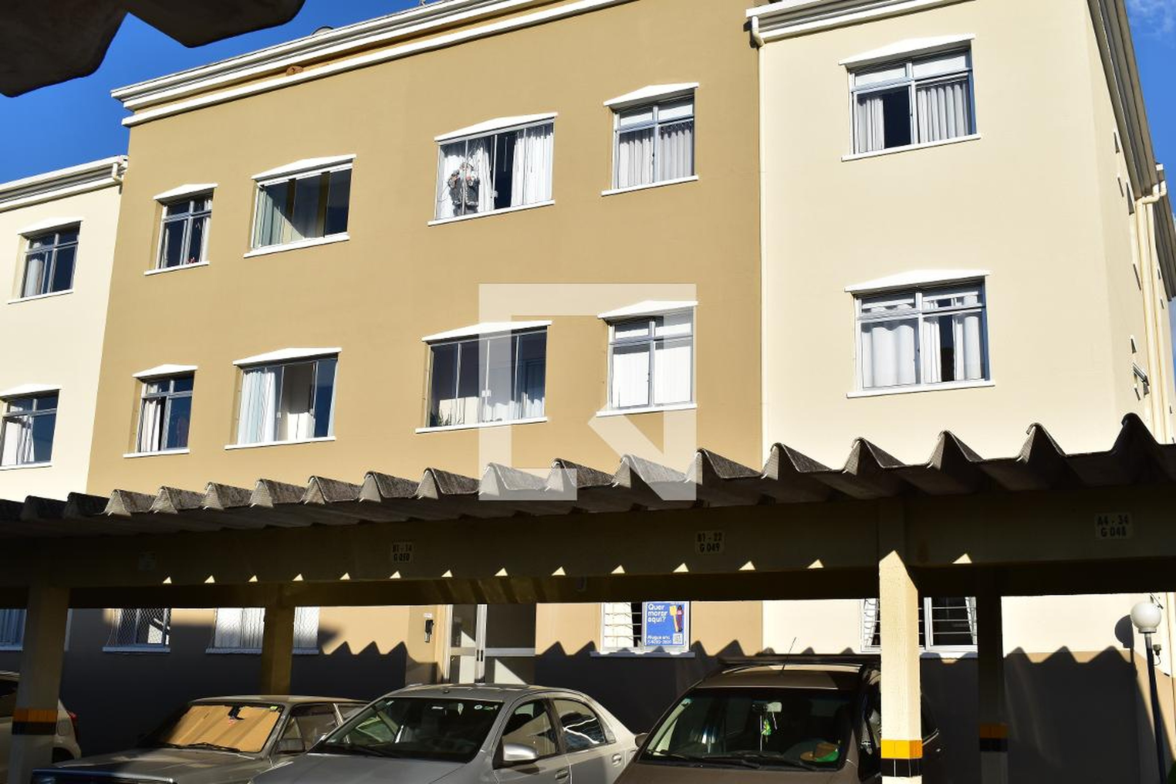 Fachada do prédio Condomínio Parque Tingui