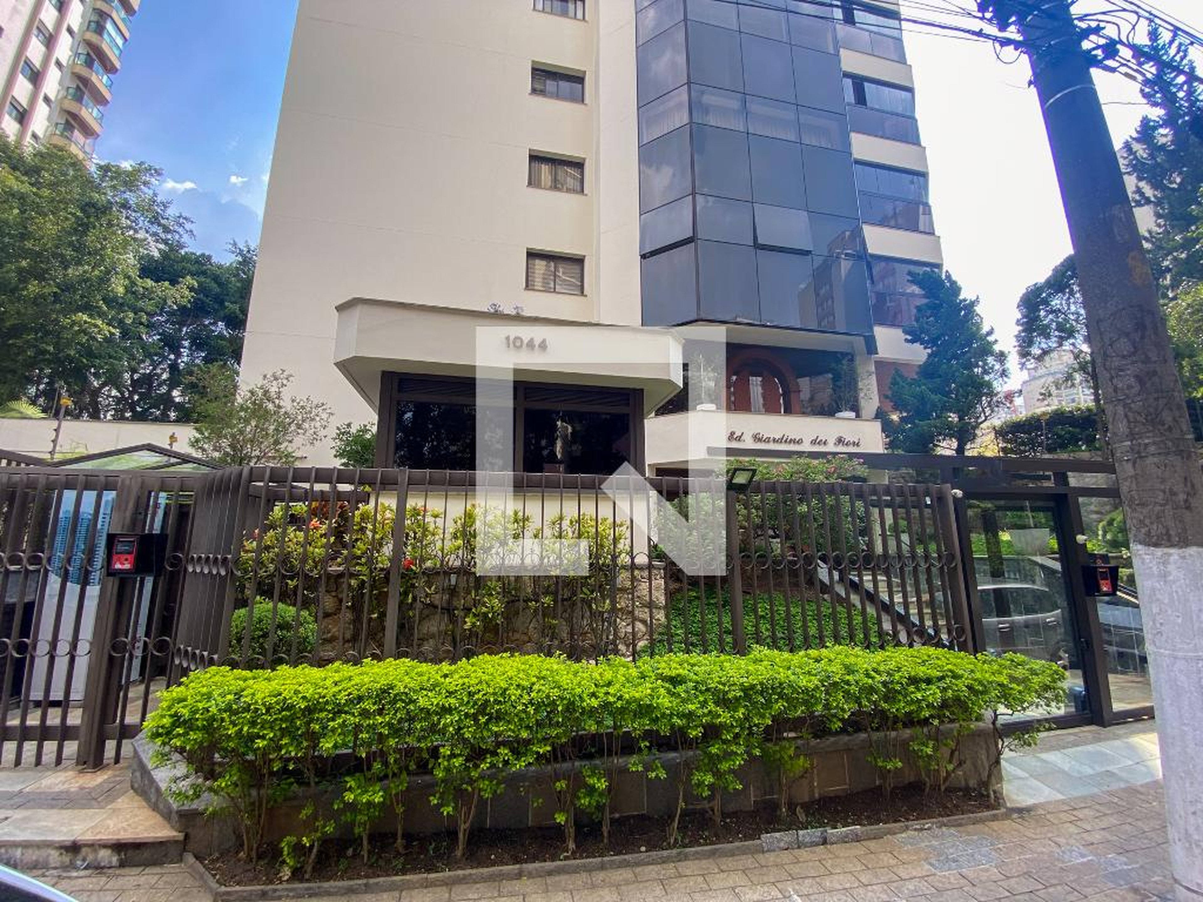 Fachada Condomínio em Rua João Álvares Soares, 1044