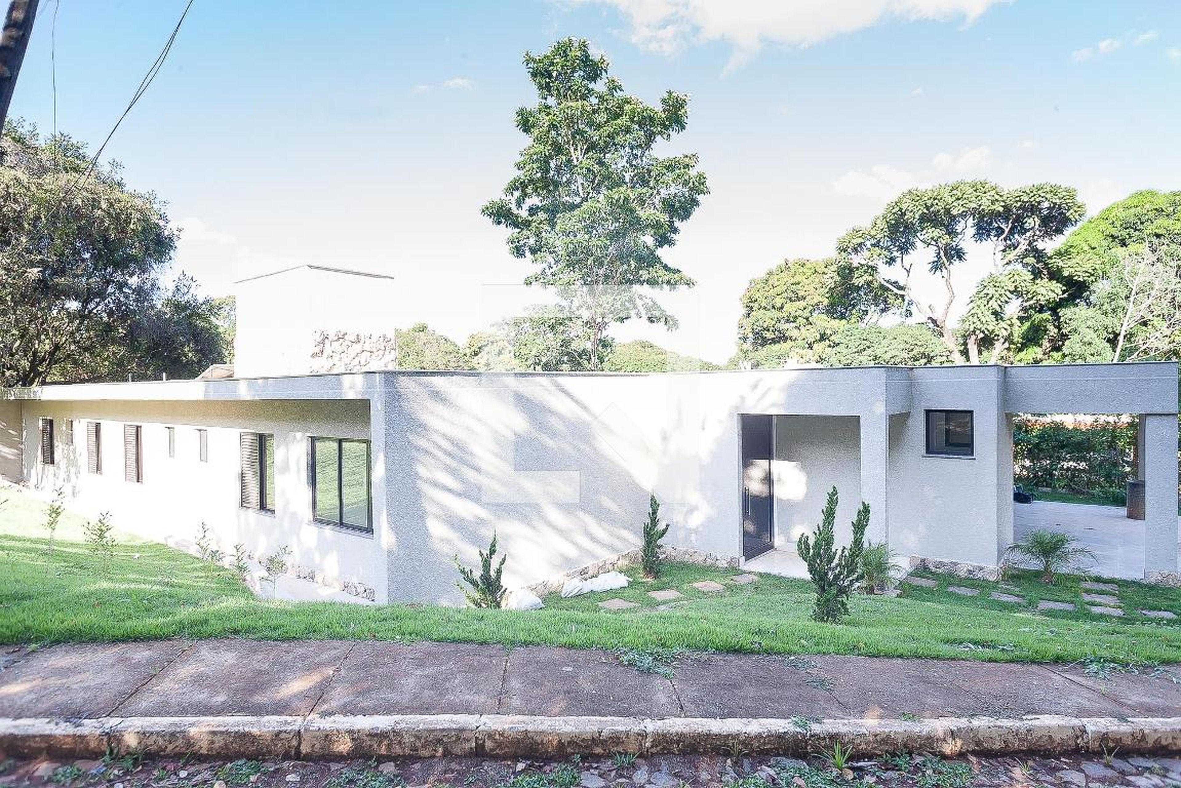 Fachada Condomínio em Vereda das Gerais Nova Lima - Mg Brasil, 170
