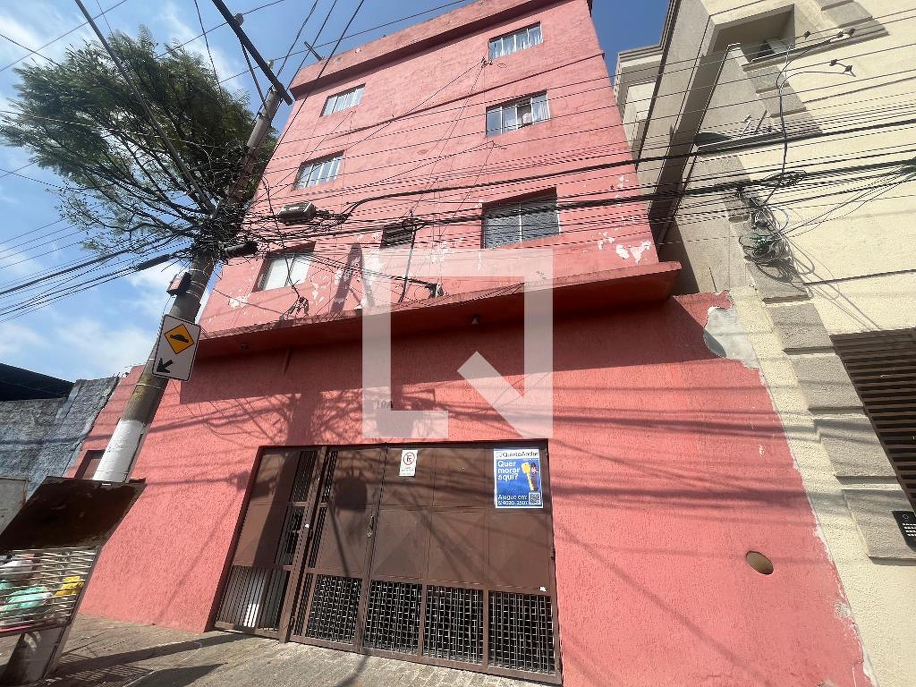 Fachada Condomínio em Rua Miguel Arcanjo de Oliveira, 10