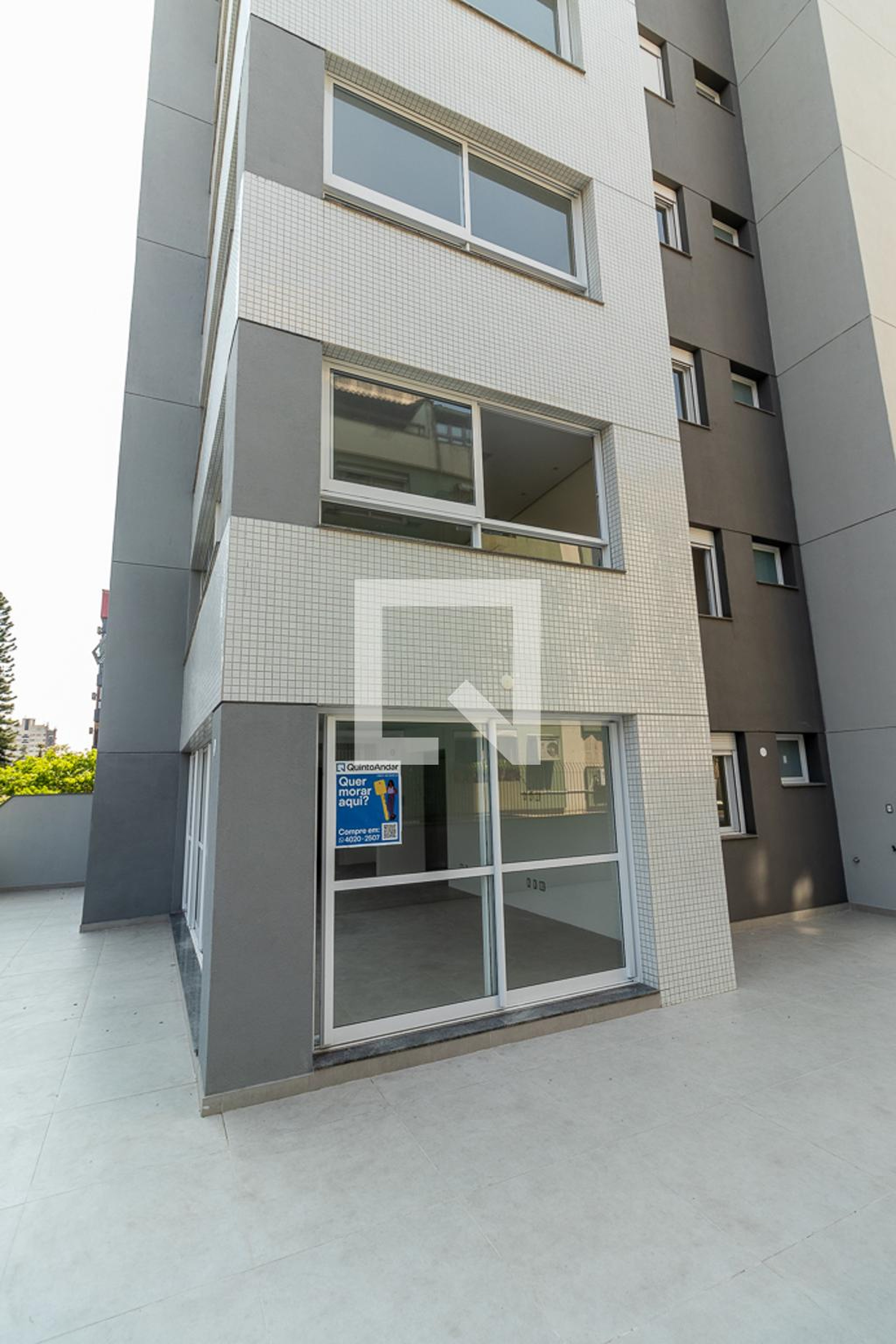 Fachada Condomínio em Rua Felicissimo de Azevedo, 1096