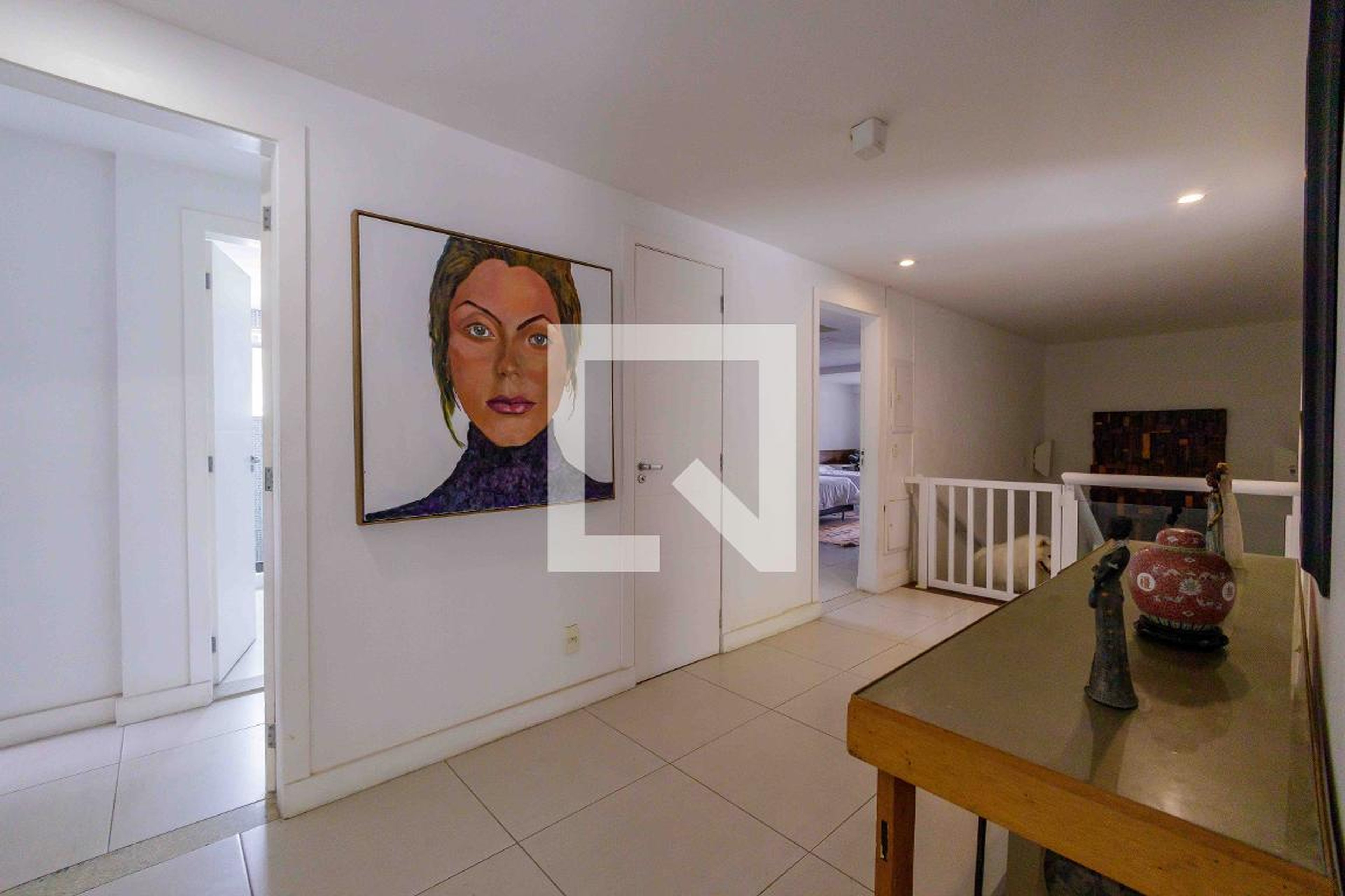 Hall Condomínio em Rua Professor Maurice Assuf, 91