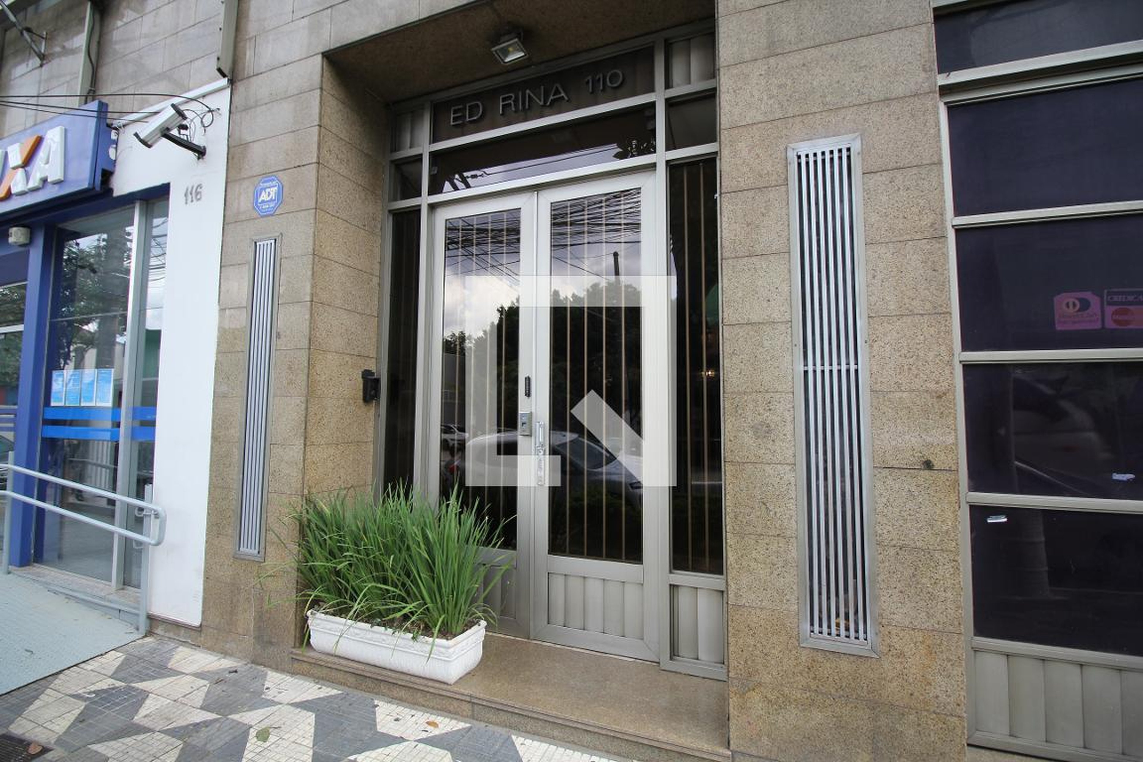 Fachada Condomínio Rina