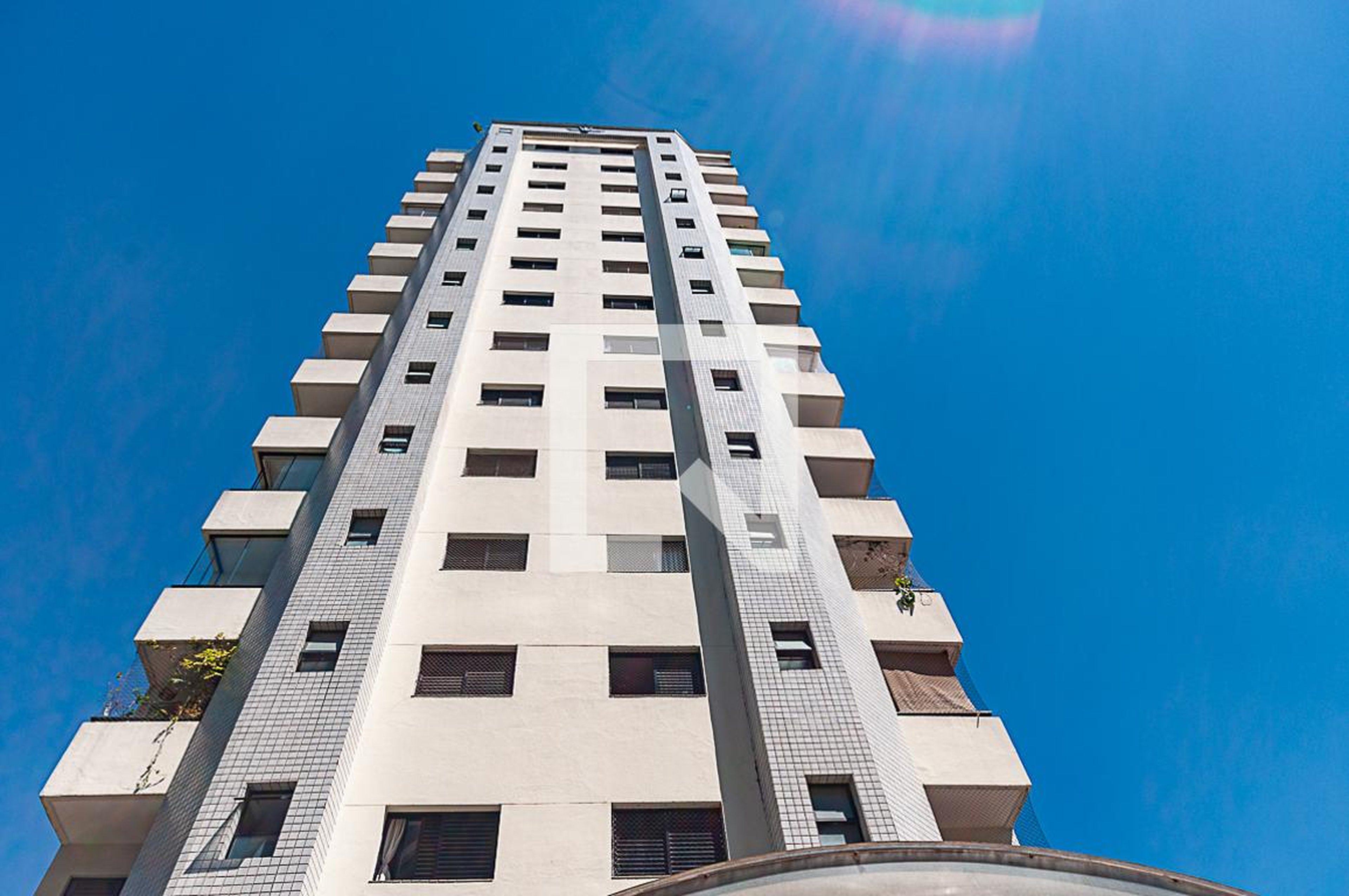 Fachada Condomínio Plaza Pompéia