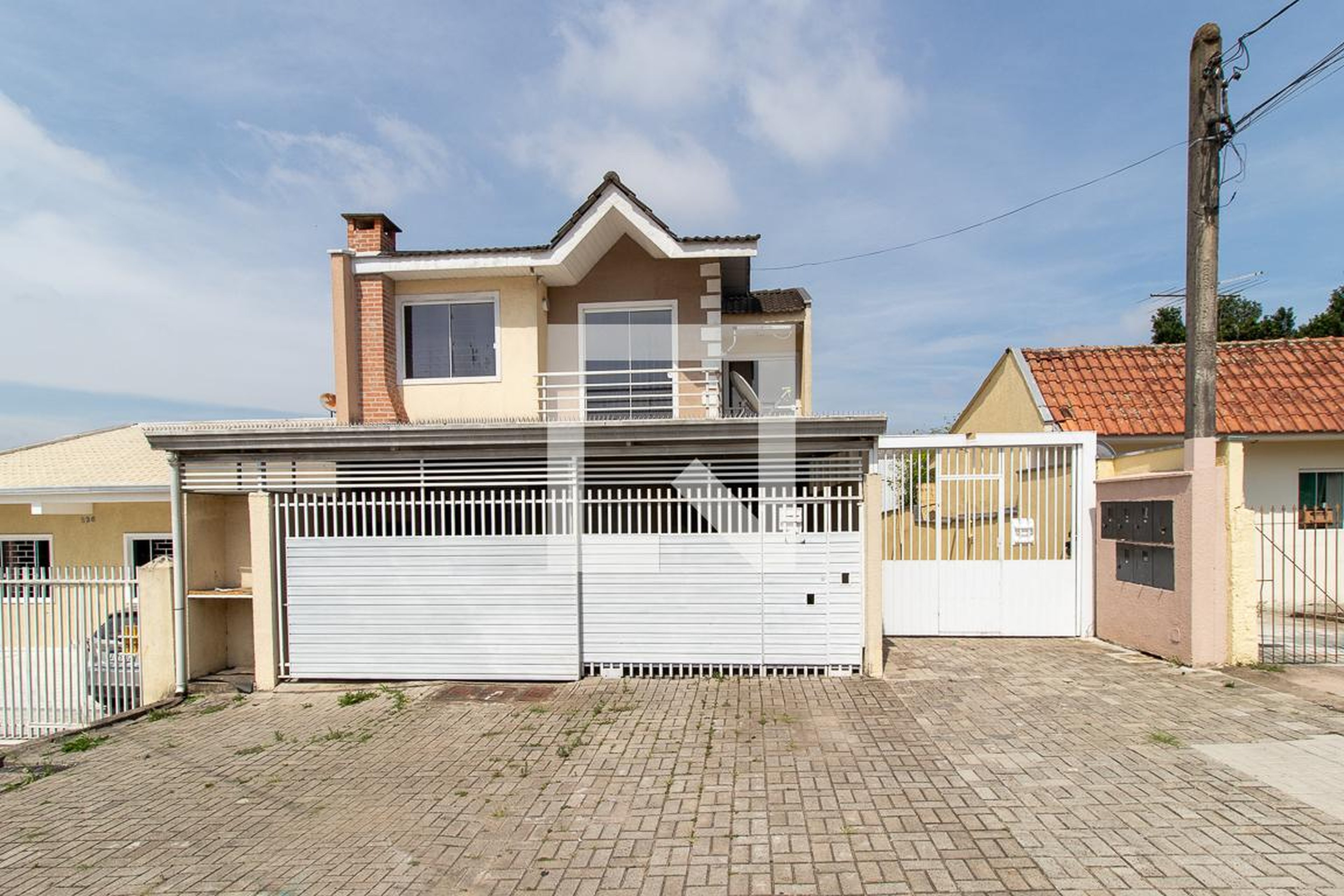 Fachada Condomínio em Rua Silvio Heimbecker, 814