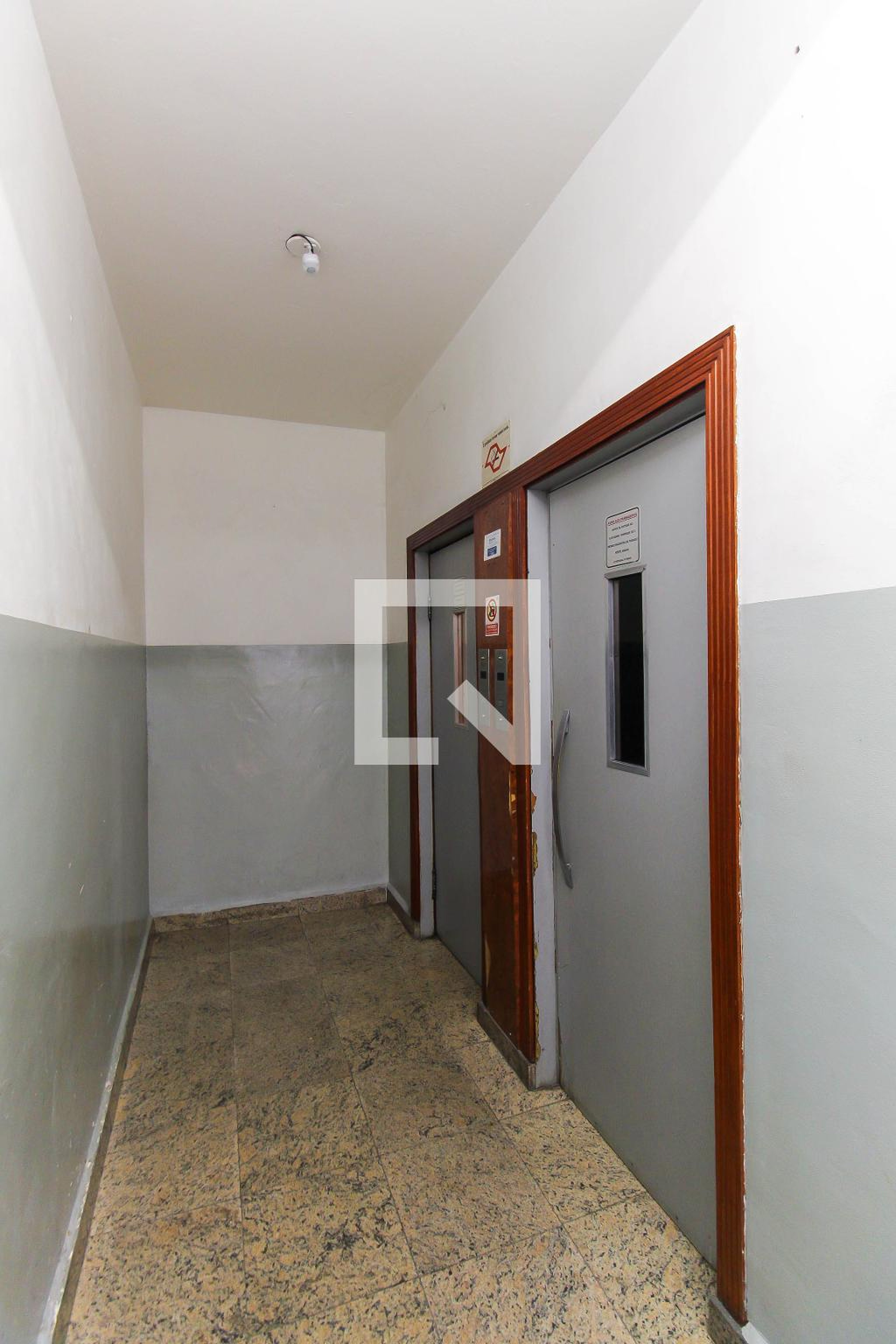 Elevador - Edifício Grupiara