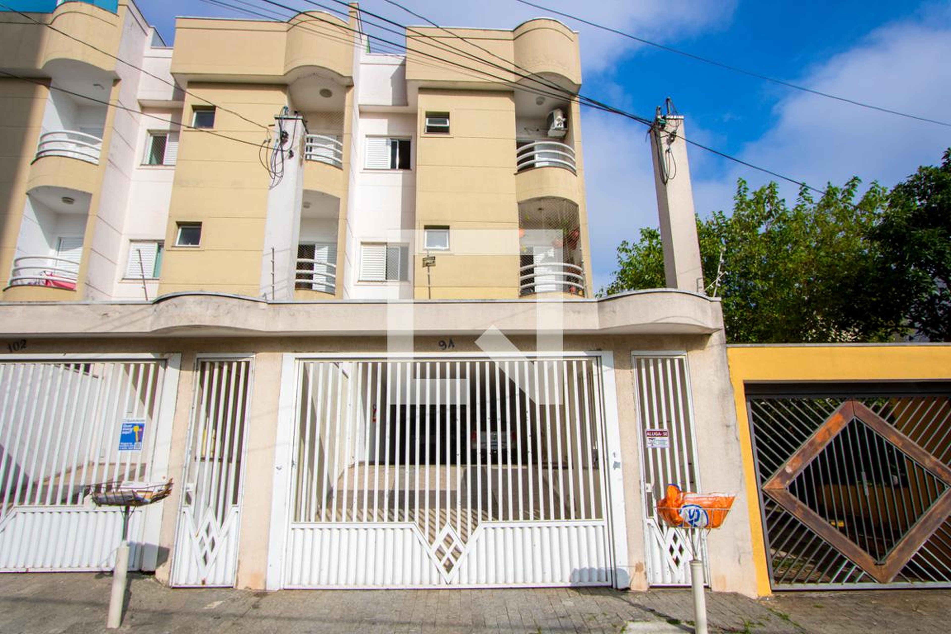 Fachada Condomínio em Rua São Geraldo, 94