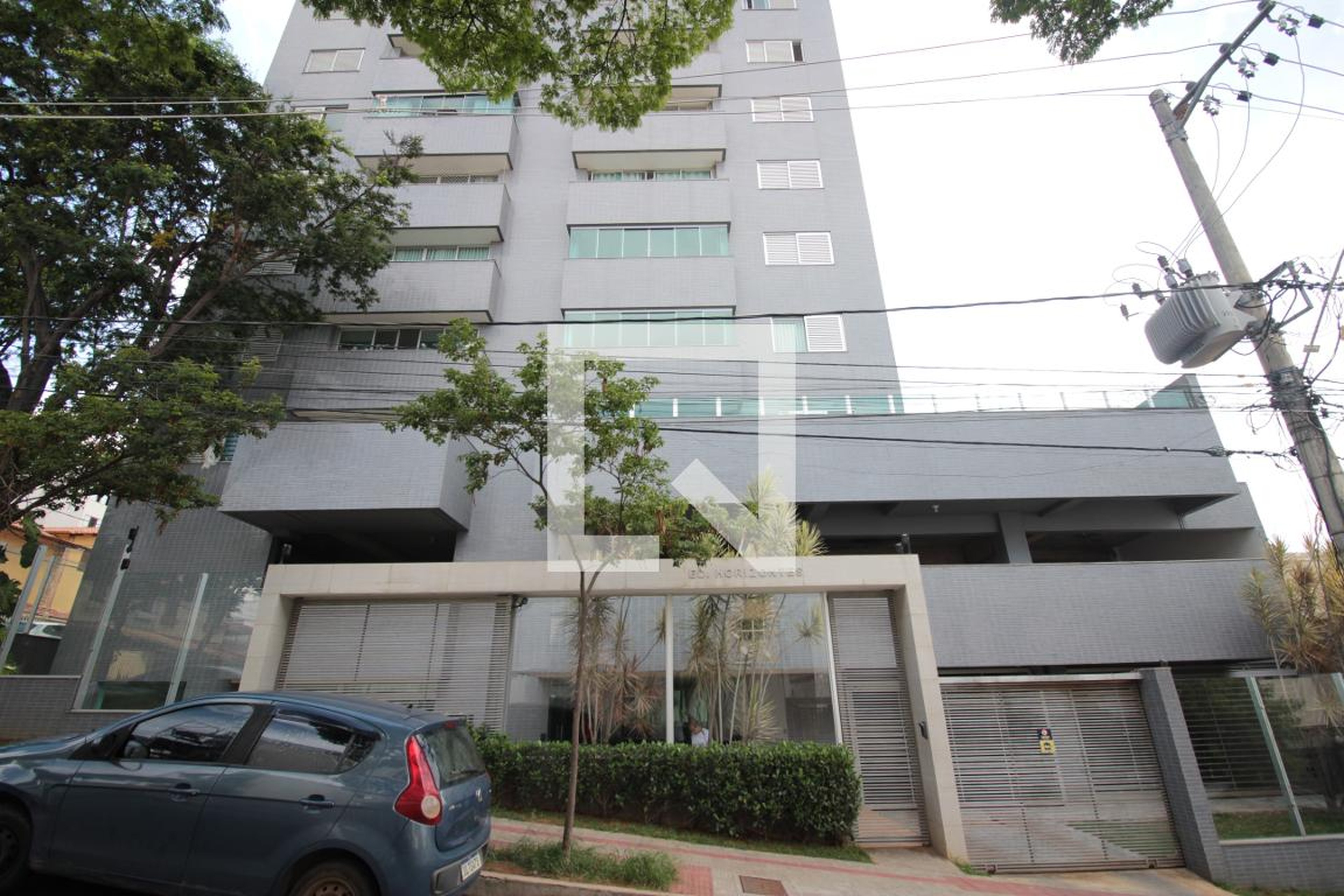 Fachada Condomínio em Rua David Alves do Valê, 60